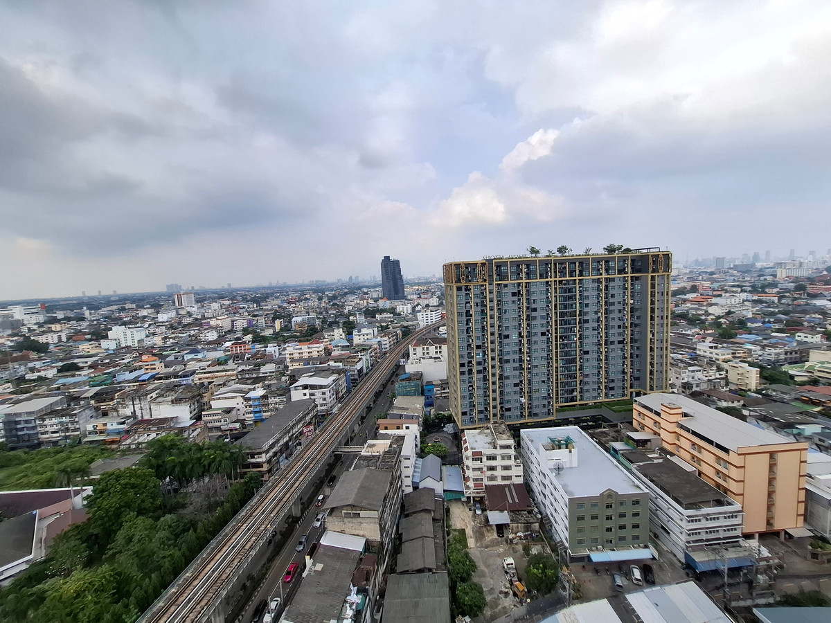 ขายคอนโดปิ่นเกล้า จรัญสนิทวงศ์ : ขายห้องเปล่าแบบมีห้องอเนกประสงค์ รีโนเวทเรียบร้อย