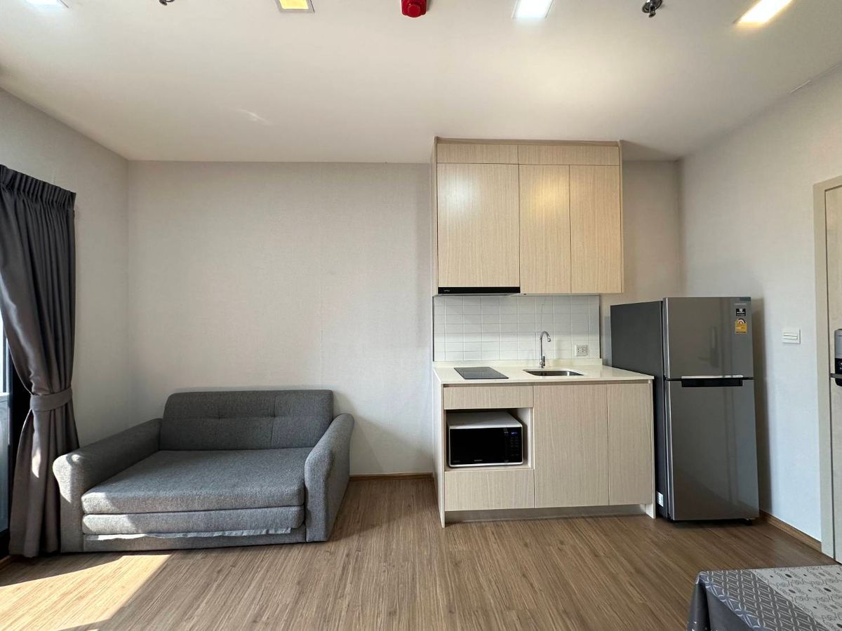 For RentCondoRamkhamhaeng, Hua Mak : Condo for rent Metris Rama 9 - Ramkhamheang. Completely decorated with an Airport. Link Ramkhamhaeng and the Orange Line !!