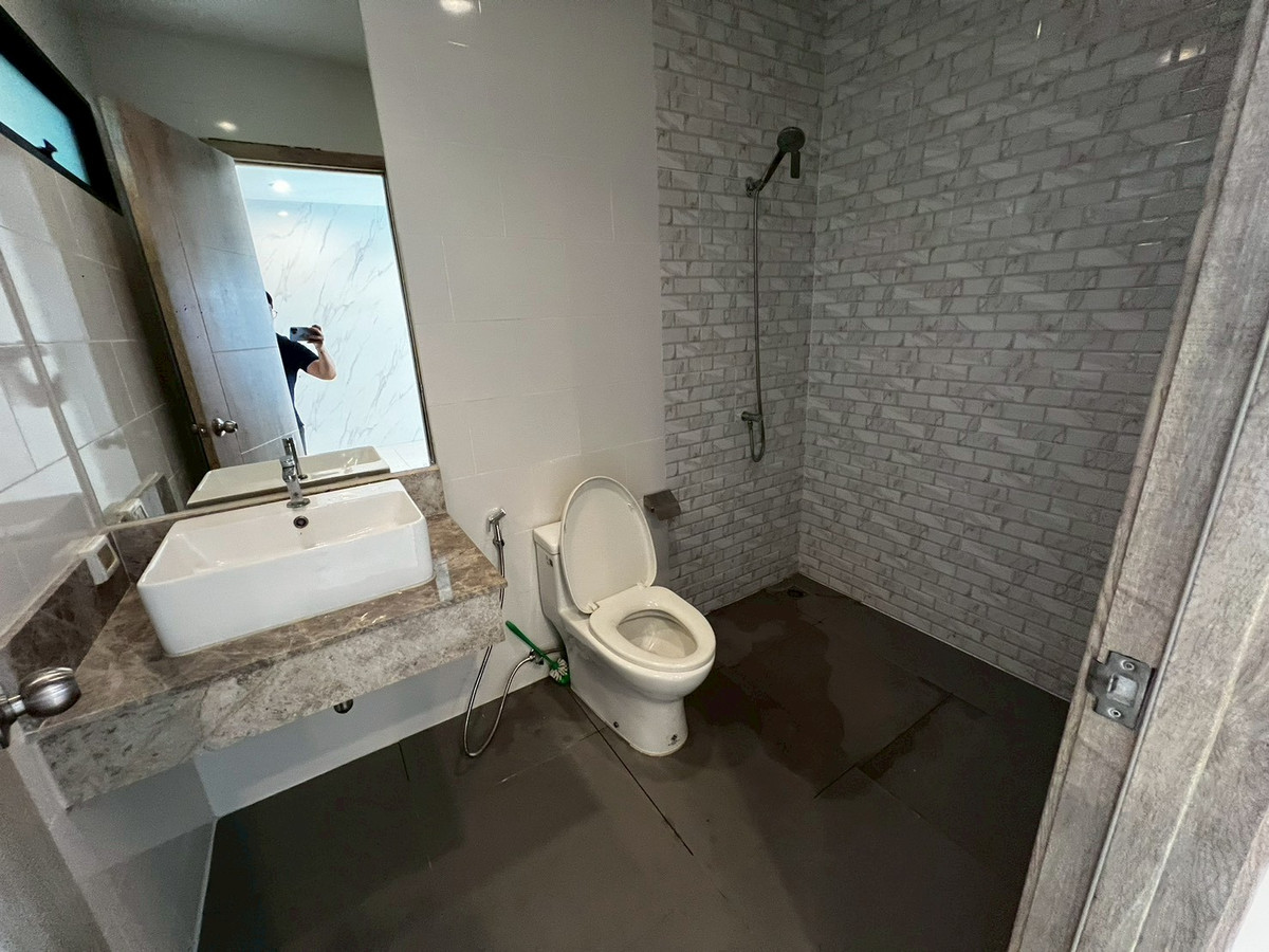 ให้เช่าทาวน์โฮมนนทบุรี บางใหญ่ บางบัวทอง : ทาวน์โฮม หลังมุม พื้นกระเบื้องอย่างดี ติด Lotus นอร์ท ราชพฤกษ์ 3ห้องนอน 3ห้องน้ำ บิ้วอินสวย 