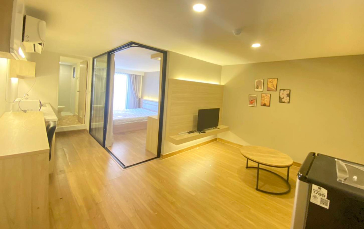 ให้เช่าคอนโดบางนา แบริ่ง ลาซาล : 💥ให้เช่าคอนโดเลเวล 8,000-9,000 บาท ติด ม.หัวเฉียว,ใกล้สนามบินสุวรรณภูมิ🎯มีเฟอร์ครบ หิ้วกระเป๋าใบเดียวย้ายเข้ายุได้เลย ,ว่าง 3 ห้อง