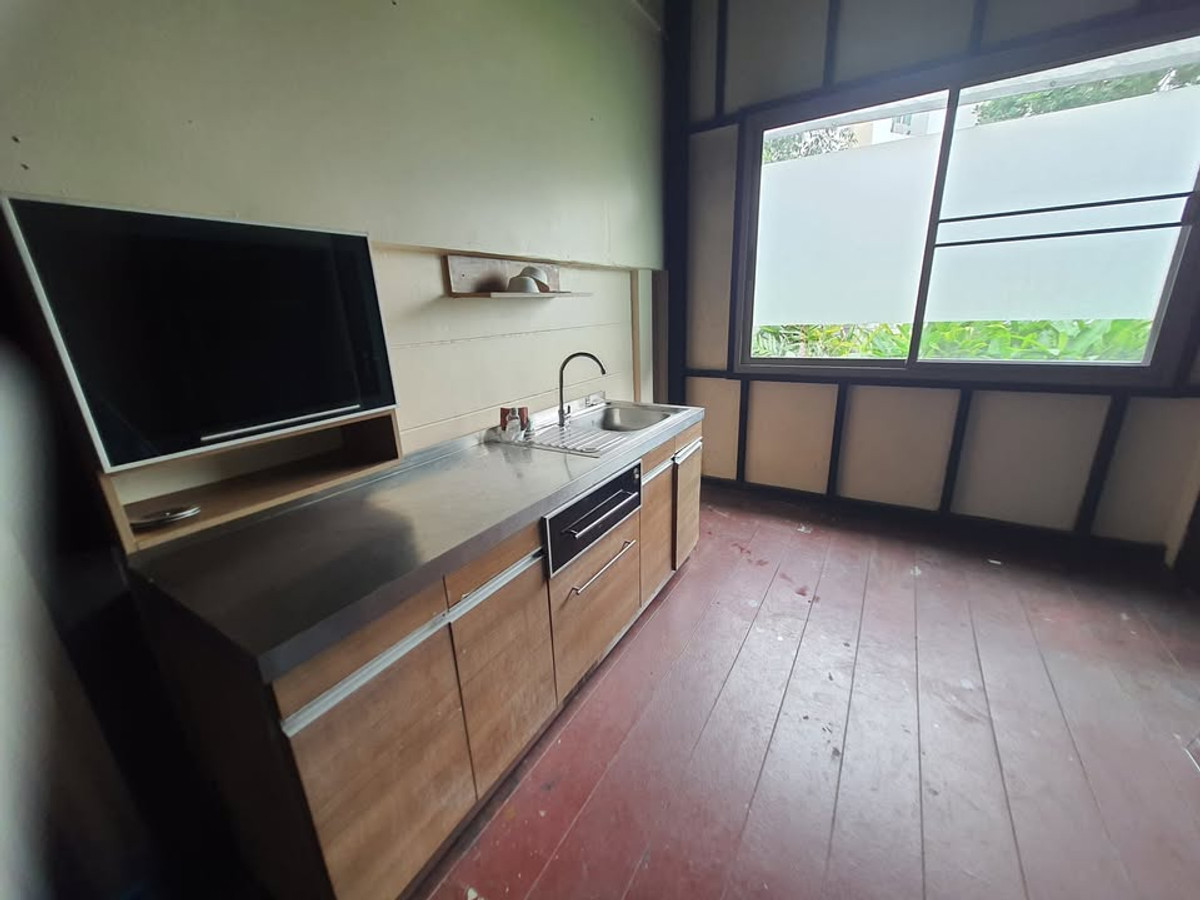 ให้เช่าบ้านแจ้งวัฒนะ เมืองทอง : ติด MRT ทาวน์โฮม 3 ชั้น หลังมุม ริมน้ำ ตรงข้ามเซนทรัลแจ้งวัฒนะ เหมาะทำออฟฟิศ