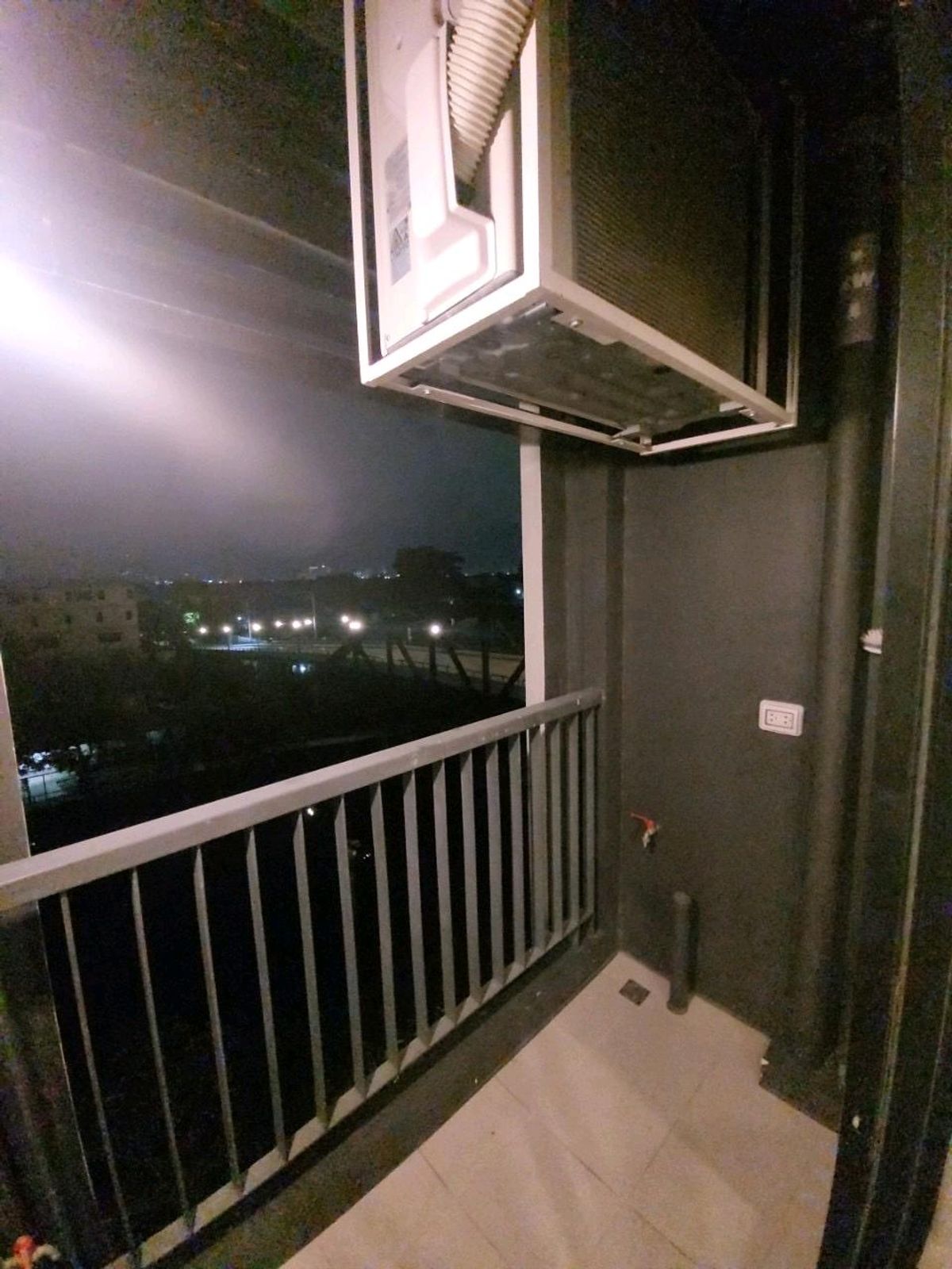 For RentCondoOnnut, Udomsuk : Urgent room for rent!: Aspire Sukhumvit - Onnut (Aspire Sukhumvit - Onnut) Interested, please inquire by adding Line @condo168 (with @ in front)