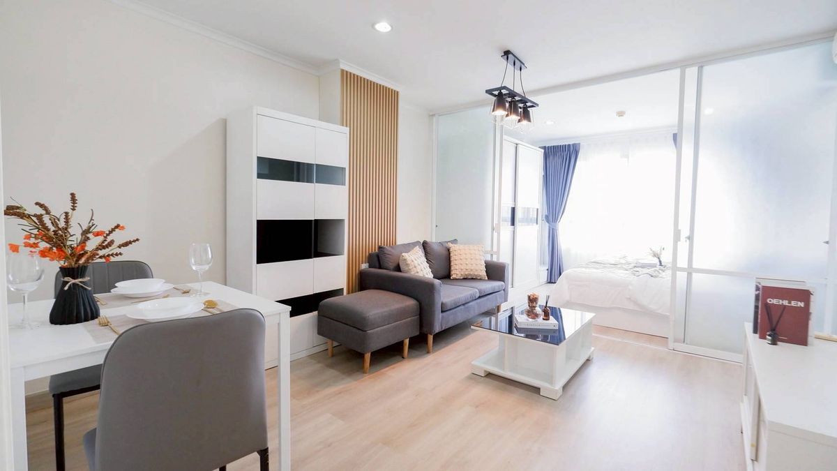 For SaleCondoRamkhamhaeng, Hua Mak : Lumpini Ville Ramkhamhaeng 26 rooms are beautifully decorated. Free Bank Recovery