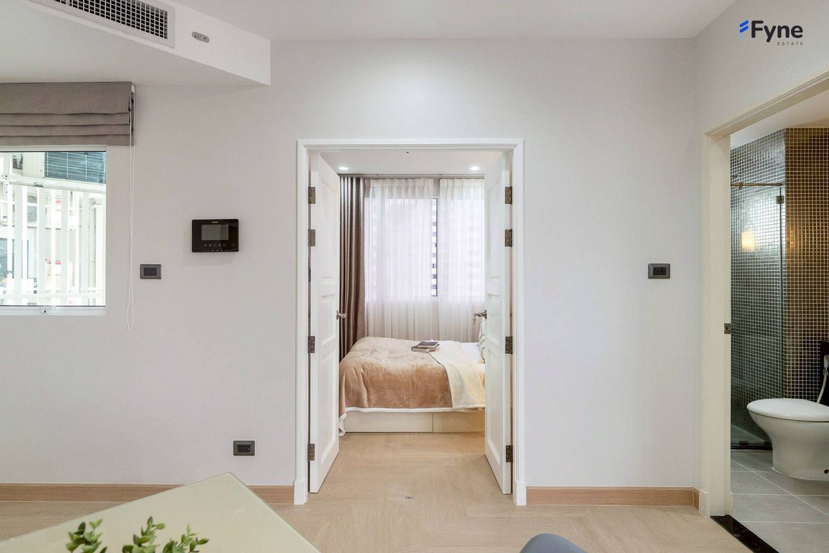 For SaleCondoRama9, Petchburi, RCA : Supalai Wellington, 2 Bedroom Luxurious Condo, near the BTS Cultural Center Private parking