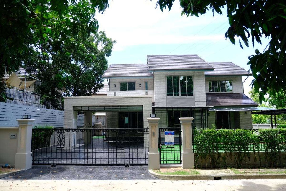 For SaleHouseLadkrabang, Suwannaphum Airport : 2-storey detached house for sale, Perfect Masterpiece, Rama 9-Krungthep Kreetha Luxury solo house, good location near the yellow cable mrt