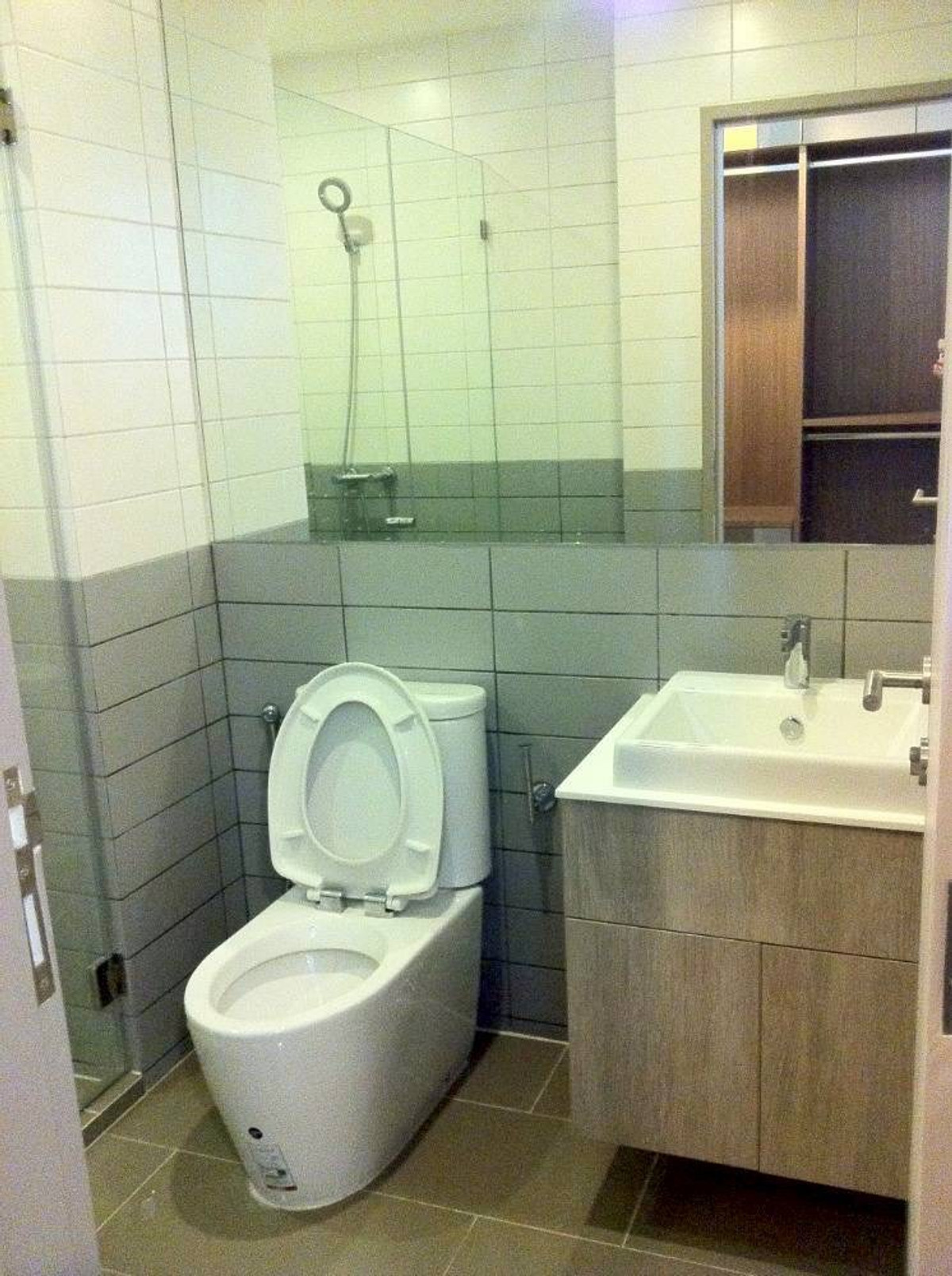 ให้เช่าคอนโดอ่อนนุช อุดมสุข : IDEO Mobi Sukhumvit (ไอดีโอ โมบิ สุขุมวิท) (Duplex 1bed2bath 60sqm)