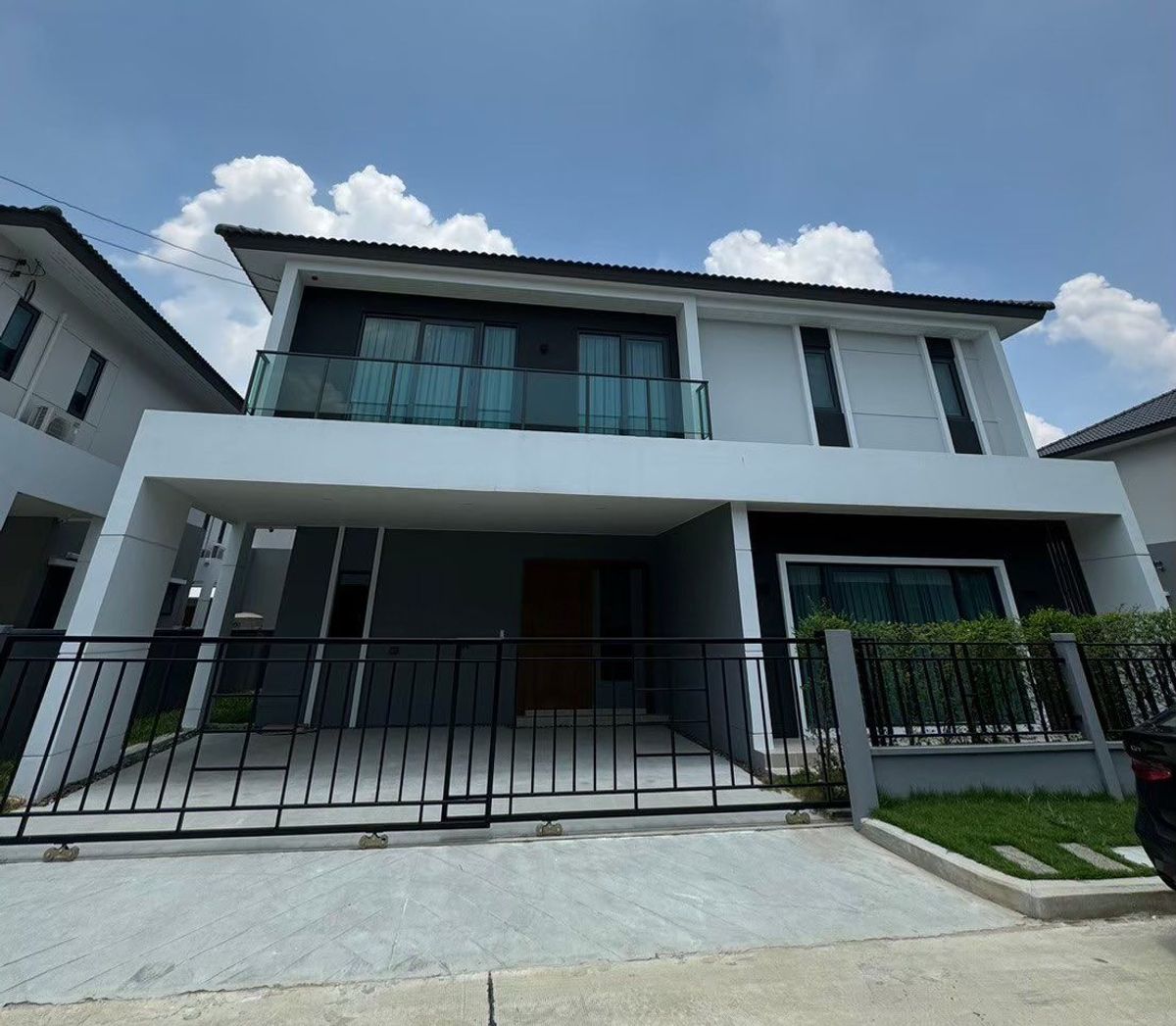 ให้เช่าบ้านวิภาวดี ดอนเมือง หลักสี่ : 🏡 ให้เช่าบ้านเดี่ยว 2 ชั้น หลังมุม โครงการ Centro เซนโทร วิภาวดี เฟอร์นิเจอร์ครบ พร้อมเข้าอยู่ รับชาวต่างชาติ ใกล้โรงพยาบาล ใกล้สถานศึกษา ใกล้ตลาด ใกล้สนามบินดอนเมือง 