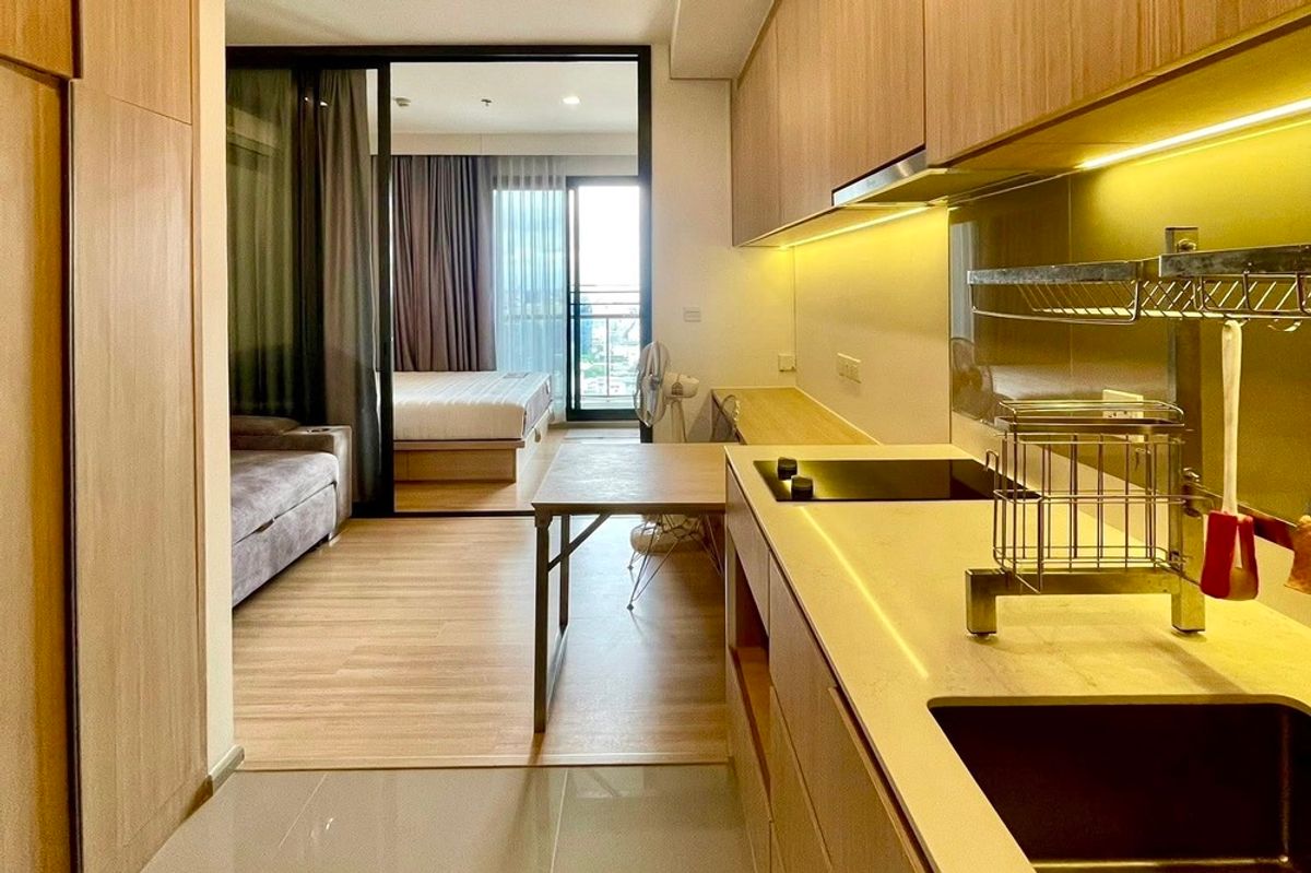 CondoSapankwai,Jatujak : 🔥 For Sale - Rent !!🔥 Code C20250600061..........M Jatujak, 1 bedroom, 1 bathroom, East Facing, high floor 30++, furnished, ready to move in, Special Deal!!📣📣