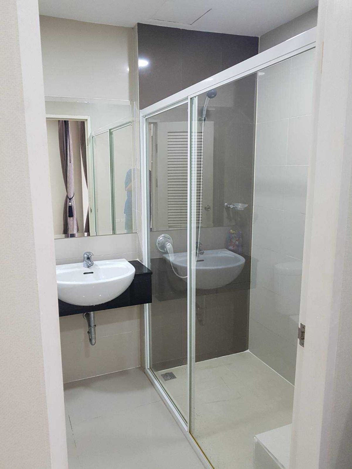 For RentOfficeLadkrabang, Suwannaphum Airport : Office Space for Rent Airlink Residence, 38.59 sq.m., Near Suvarnabhumi Airport