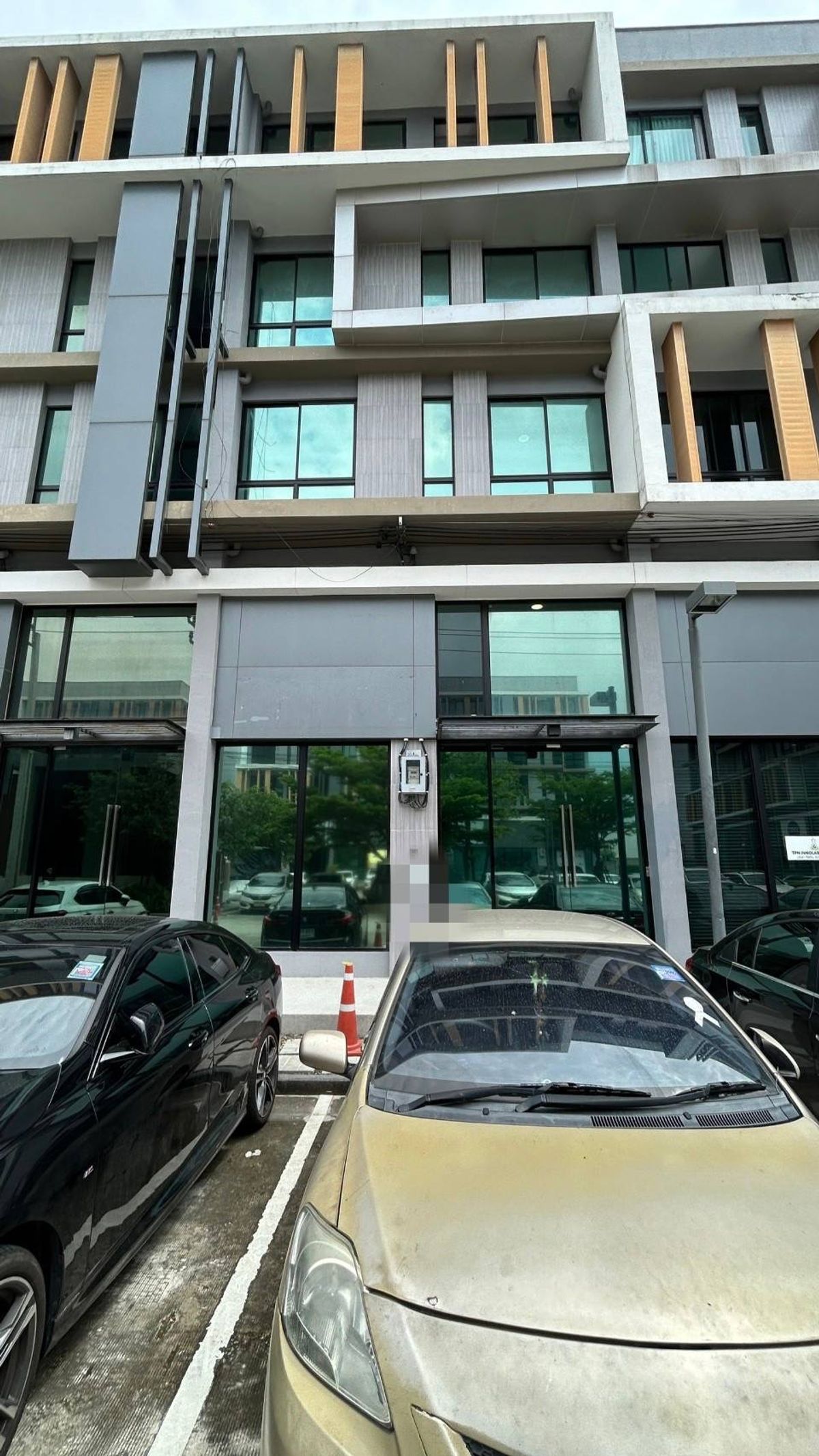 For RentOfficeYothinpattana,CDC : Rent Home Office 4.5, Feng Shui Dee, next to Lertlao School Kaset Khanwin Road (Prasert Manukit), 6 meters wide