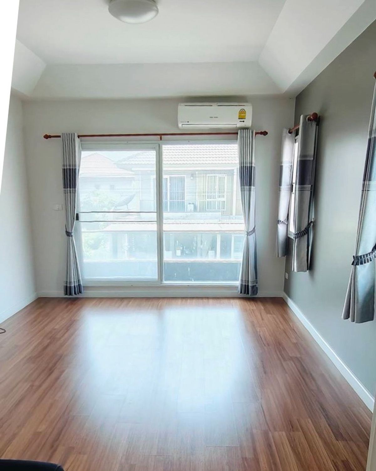 For SaleHousePhutthamonthon, Salaya : Single house in prime location Near the shopping center, no more than 6 km. 🔥 Chaiyapruk Pinklao - Sai 5 / 3 Bedrooms (For Sale), Chaiyapruk Pinklao - Sai 5 / 3 Bedrooms (FOR SALE) BALL095