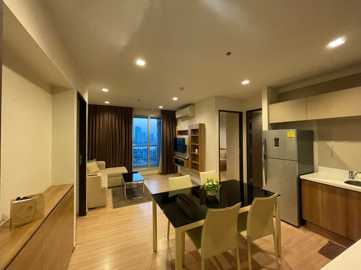 For RentCondoSathorn, Narathiwat : Rhythm Sathorn 2 Bedroom next to BTS Saphan Taksin, Special Discount River 31,000/month