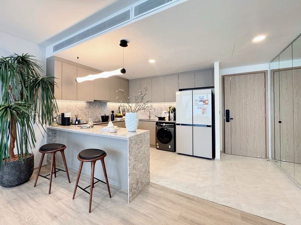 For SaleCondoRama9, Petchburi, RCA : 🔥 Last room! Luxury Condo Pynn 3 Bedroom Research Center 137 sq.m. Special price 19.9 million* Ready to be near Thonglor.