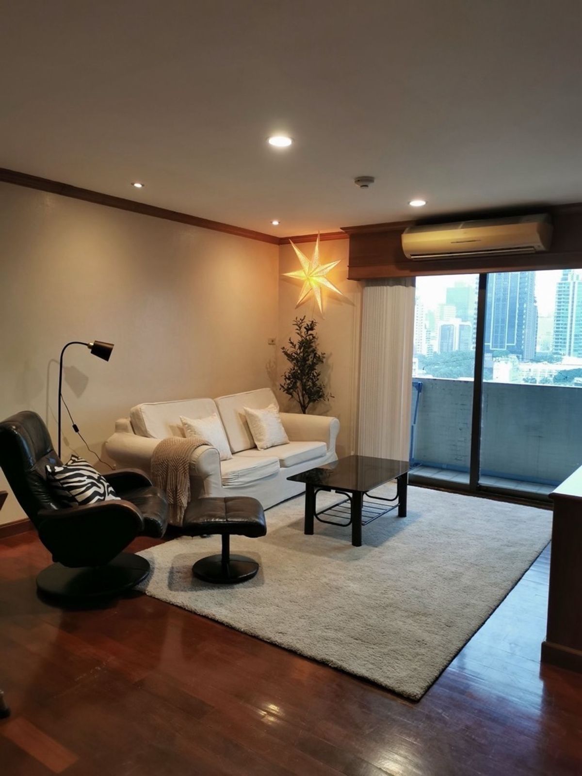 For RentCondoWitthayu, Chidlom, Langsuan, Ploenchit : For Rent Park Ploenchit