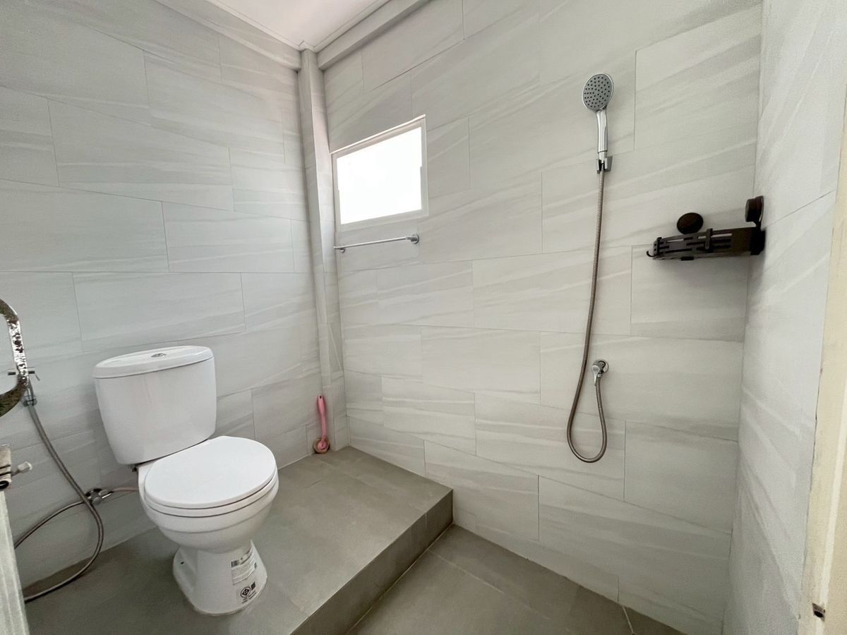 For RentHousePattanakan, Srinakarin : Detached house, Muang Thong 2 Phatthanakan 53 /4 Bedrooms (Rental), Details Muang Thong Pharathanakan 53 /3 (For Rent) FON180