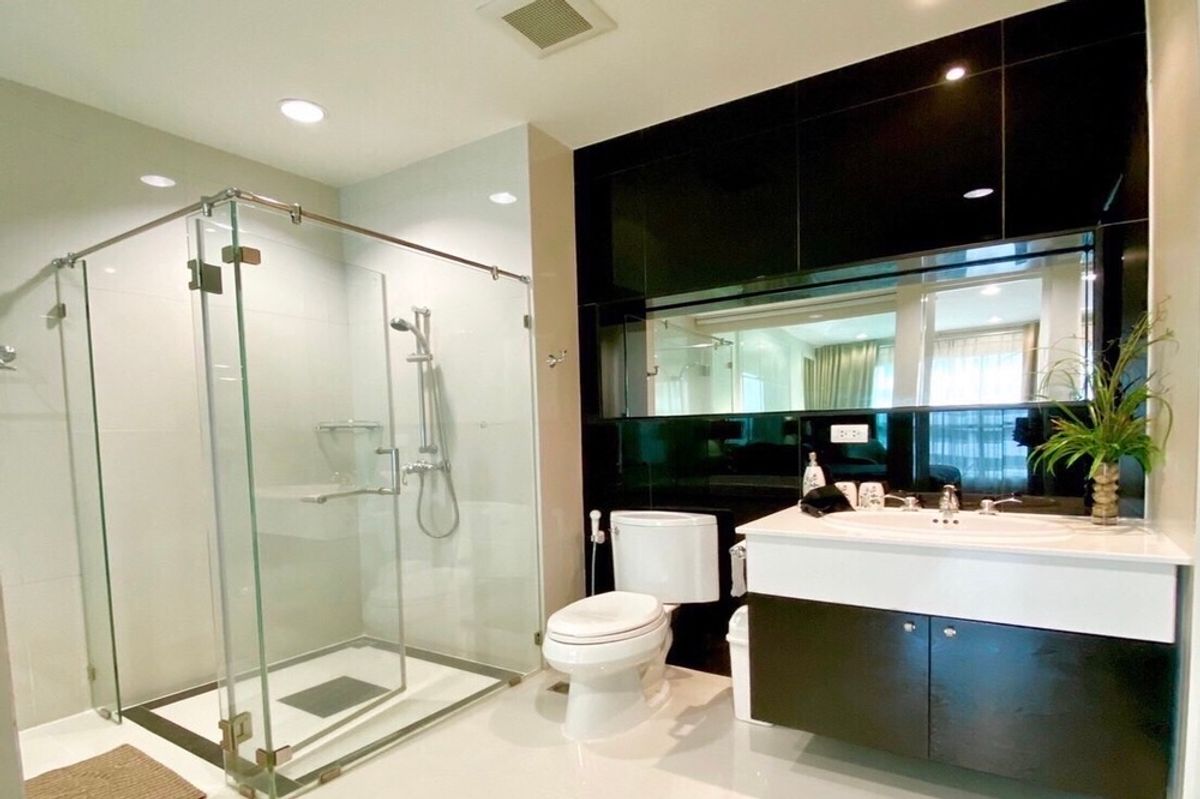 ขายคอนโดวิทยุ ชิดลม หลังสวน : 🔥 ขายพร้อมผู้เช่า !!🔥 Code C20230101710..........The Address Chidlom, 1 ห้องนอน, 1 ห้องน้ำ, ทำเลดี, แต่งครบ, ราคาพิเศษ!!📣📣