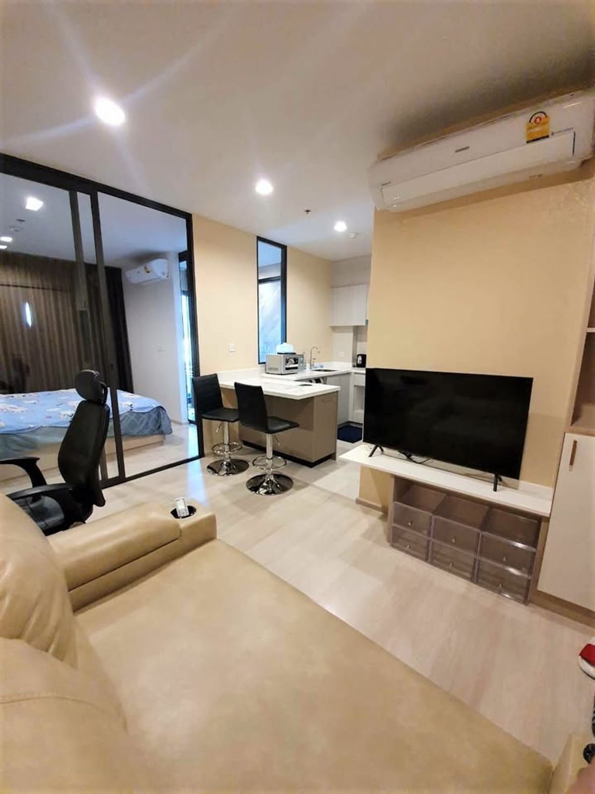 For RentCondoWitthayu, Chidlom, Langsuan, Ploenchit : Life One Wireless