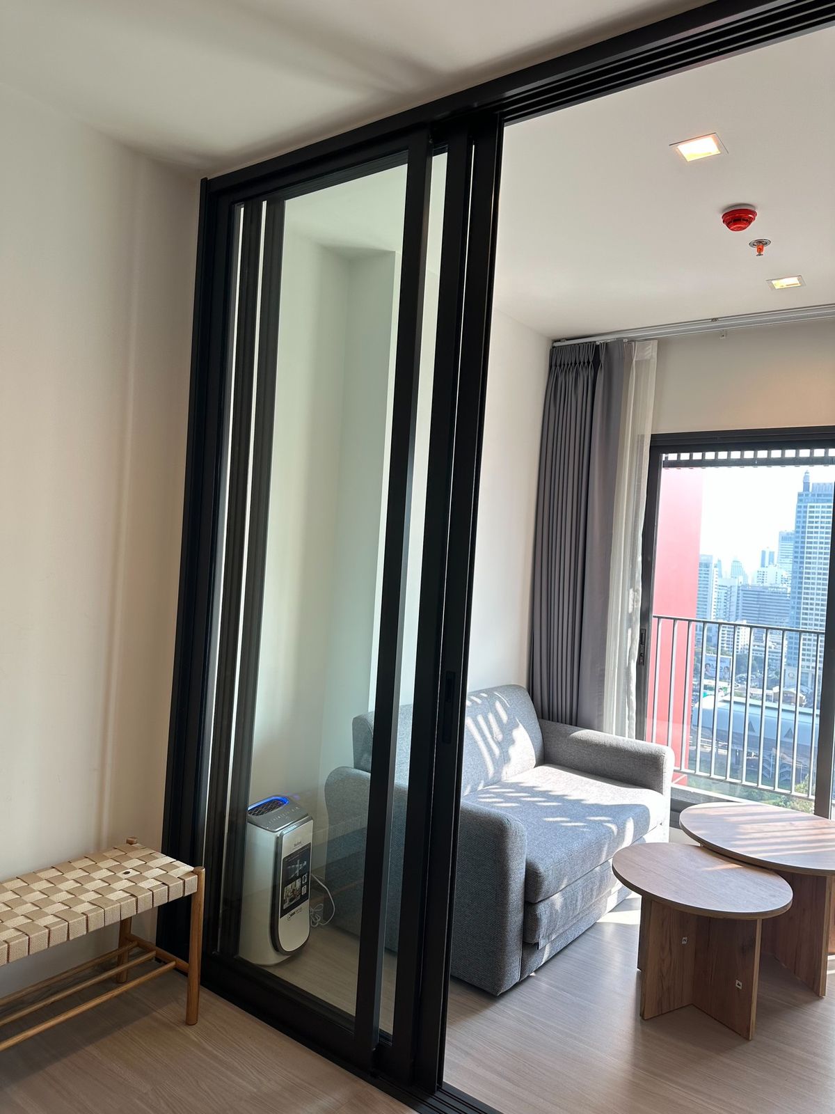 For RentCondoRama9, Petchburi, RCA : For rent Life Asoke Hype Price 25,000 baht [LAH0061]