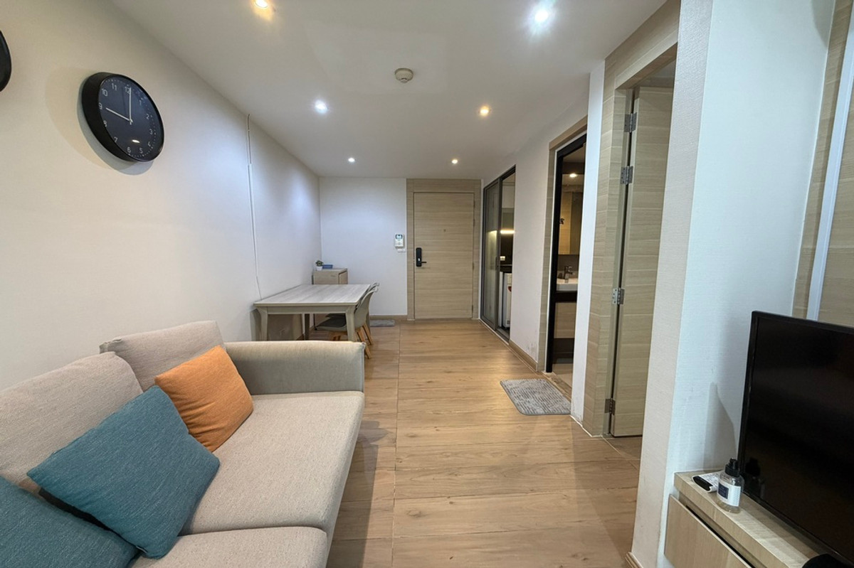 For RentCondoSilom, Saladaeng, Bangrak : Rent !! Condo Klass Silom 1 bedroom 32 sq.m., shady view, room with only 19,500 baht