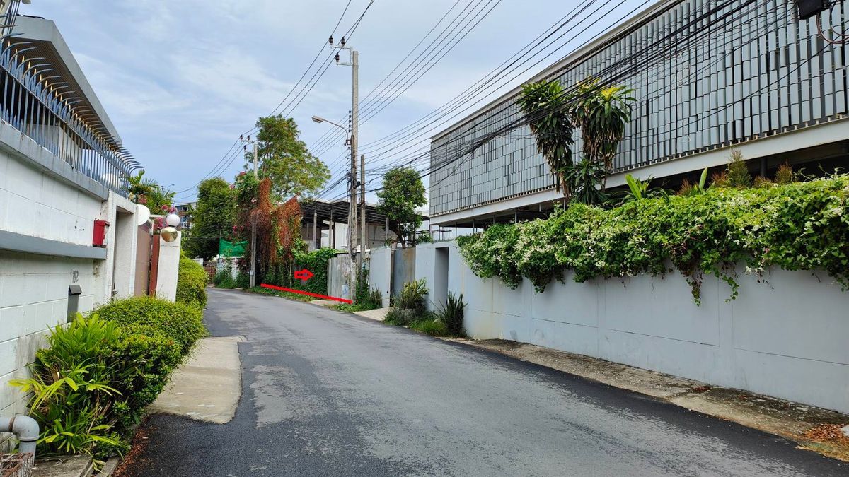 For SaleLandSukhumvit, Asoke, Thonglor : Land for sale Sukhumvit 71 – Prakanong Good size 113 sq.w not deep in 