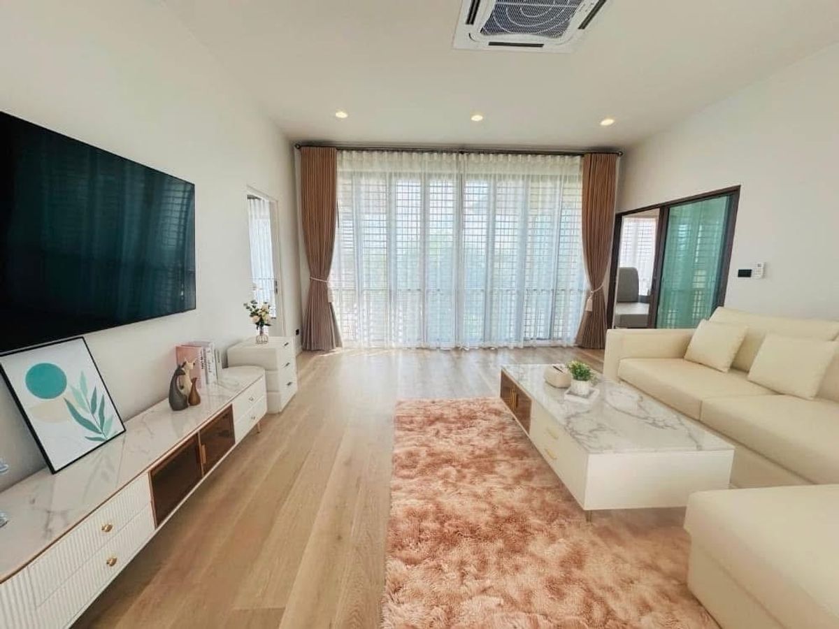 ขายบ้านพัฒนาการ ศรีนครินทร์ : 🏡Burasiri กรุงเทพกรีฑา - 4 ห้องนอน 5 ห้องน้ำ 3 ที่จอด 300 ตร.ม. | เพียง 32.5 ล้าน* หน้าบ้านไม่ร้อน นัดชมติดต่อ 📲 095-9299924 (K.เบนซ์) 