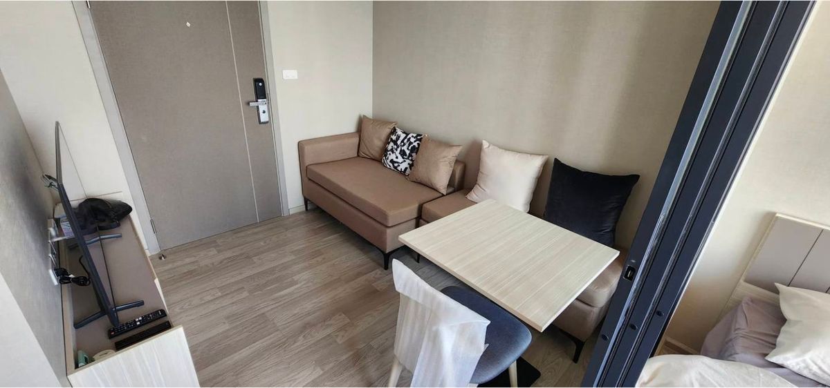ให้เช่าคอนโดบางนา แบริ่ง ลาซาล : Ideo Mobi Sukhumvit East point