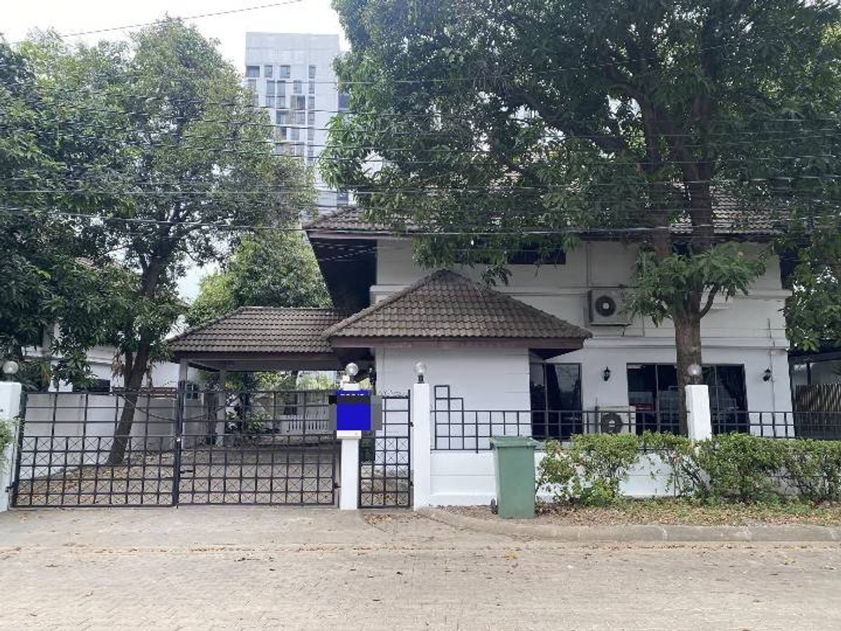ให้เช่าบ้านเลียบทางด่วนรามอินทรา : ให้เช่าบ้านเดี่ยวหลังใหญ่ ถนนเลียบด่วน-รามอินทรา มี12ห้องนอน6ห้องน้ำ แอร์เฟอร์บางส่วน ราคาเช่าเดือนละ88,000บาท จดทะเบียนบริษัทได้