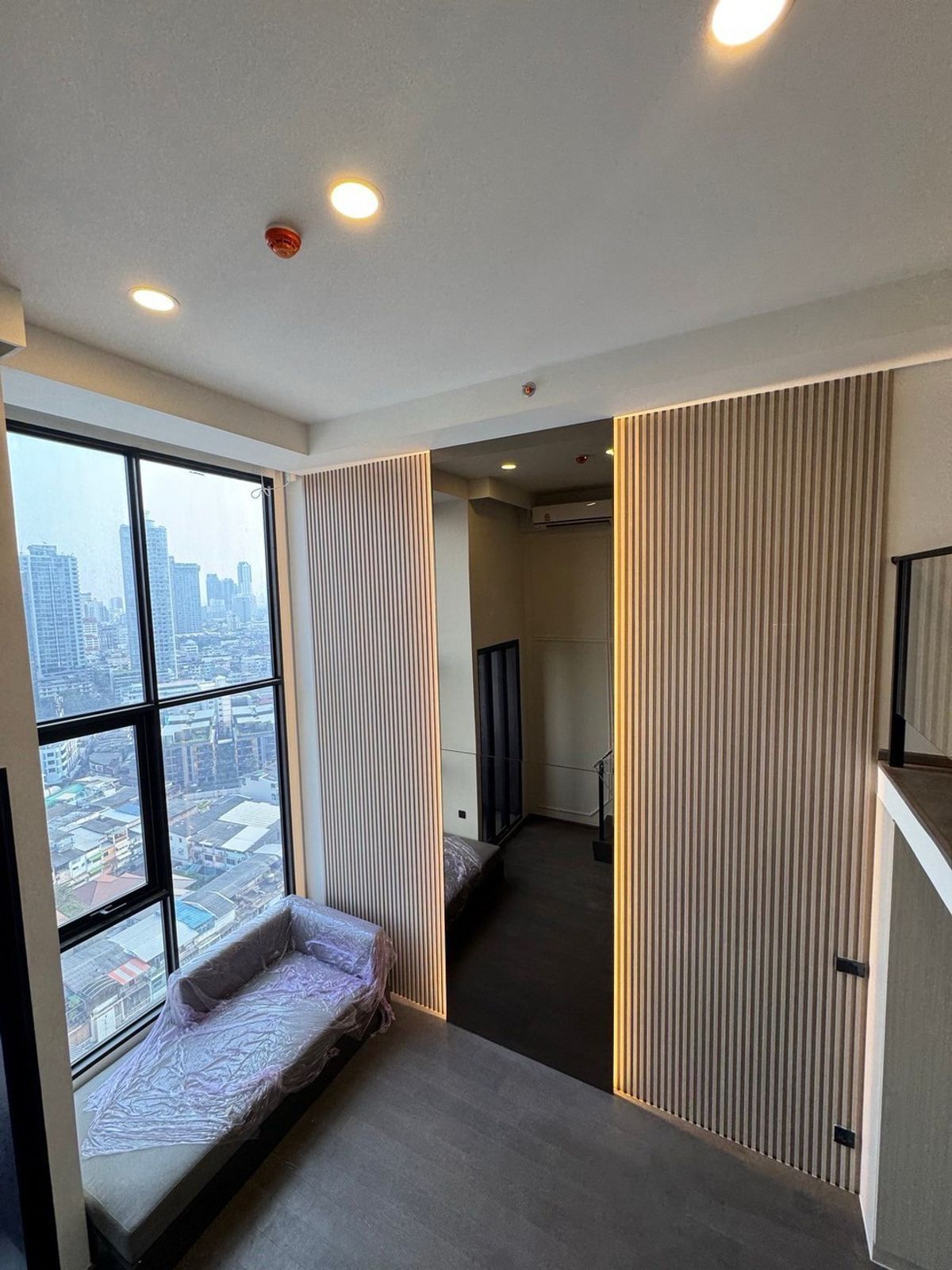 For RentCondoSiam Paragon ,Chulalongkorn,Samyan : 🎓🎓 Park Origin Chula-samyan Beautiful Buffy room Like the dressing line yourself 🧚🏻‍♀️