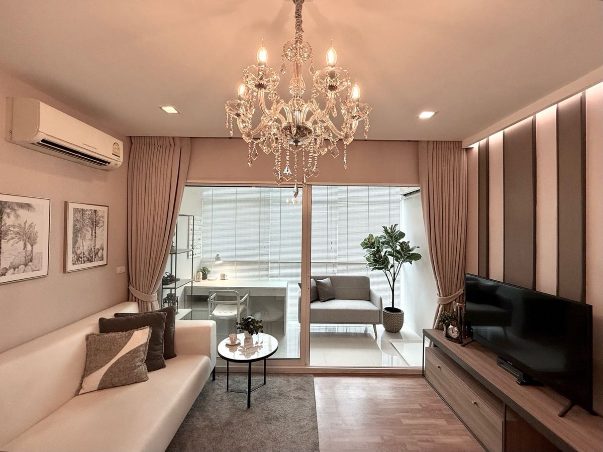 ให้เช่าคอนโดบางนา แบริ่ง ลาซาล : The Coast Bangkok, 44 sqm., 1 Bed, 1 Bath, 2 Living room with Working area