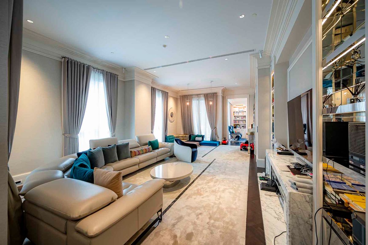 ขายคอนโดวิทยุ ชิดลม หลังสวน : 98 Wireless : Luxury Condominium