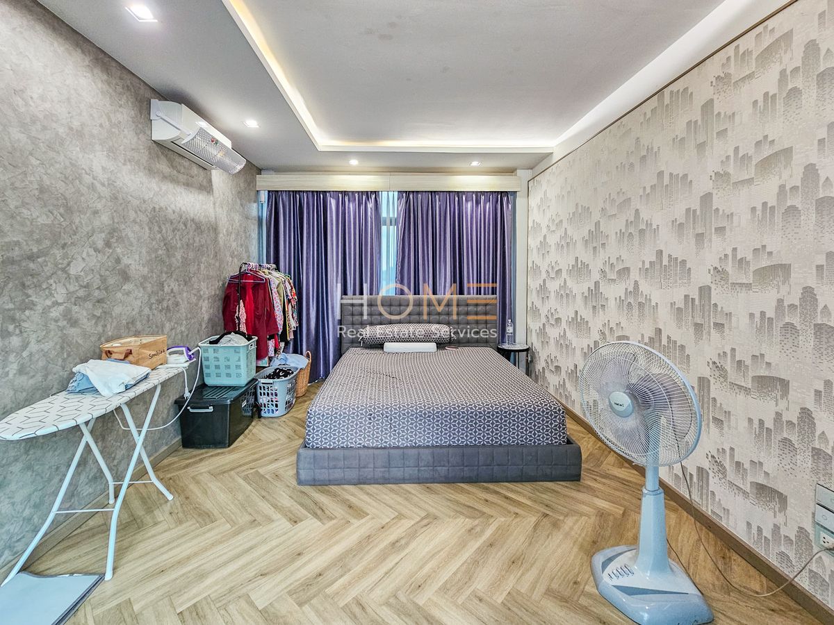 ขายสำนักงานนวมินทร์ รามอินทรา : อาคารสำนักงาน สุขาภิบาล 5 ซอย 22 / 4 ชั้น (ขาย), Office Building Sukhaphiban 5 Soi 22 / 4-storey (FOR SALE) TAN501