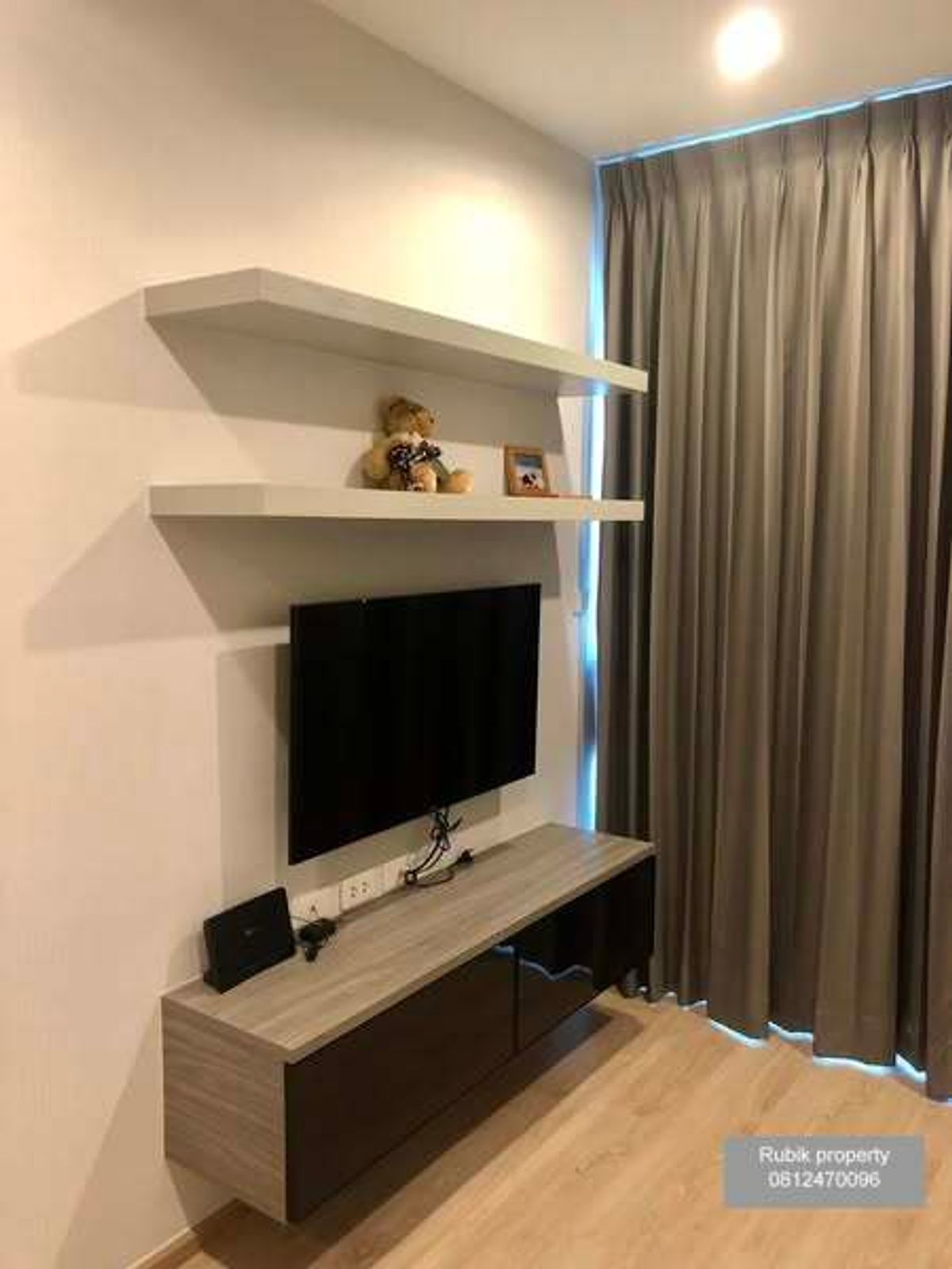 CondoThaphra, Talat Phlu, Wutthakat : Ideo Chula - Samyan Condo for Rent (IDO Chula -Sam Yan), a large room, just 400 meters to MRT Sam Yan immediately (RB975)