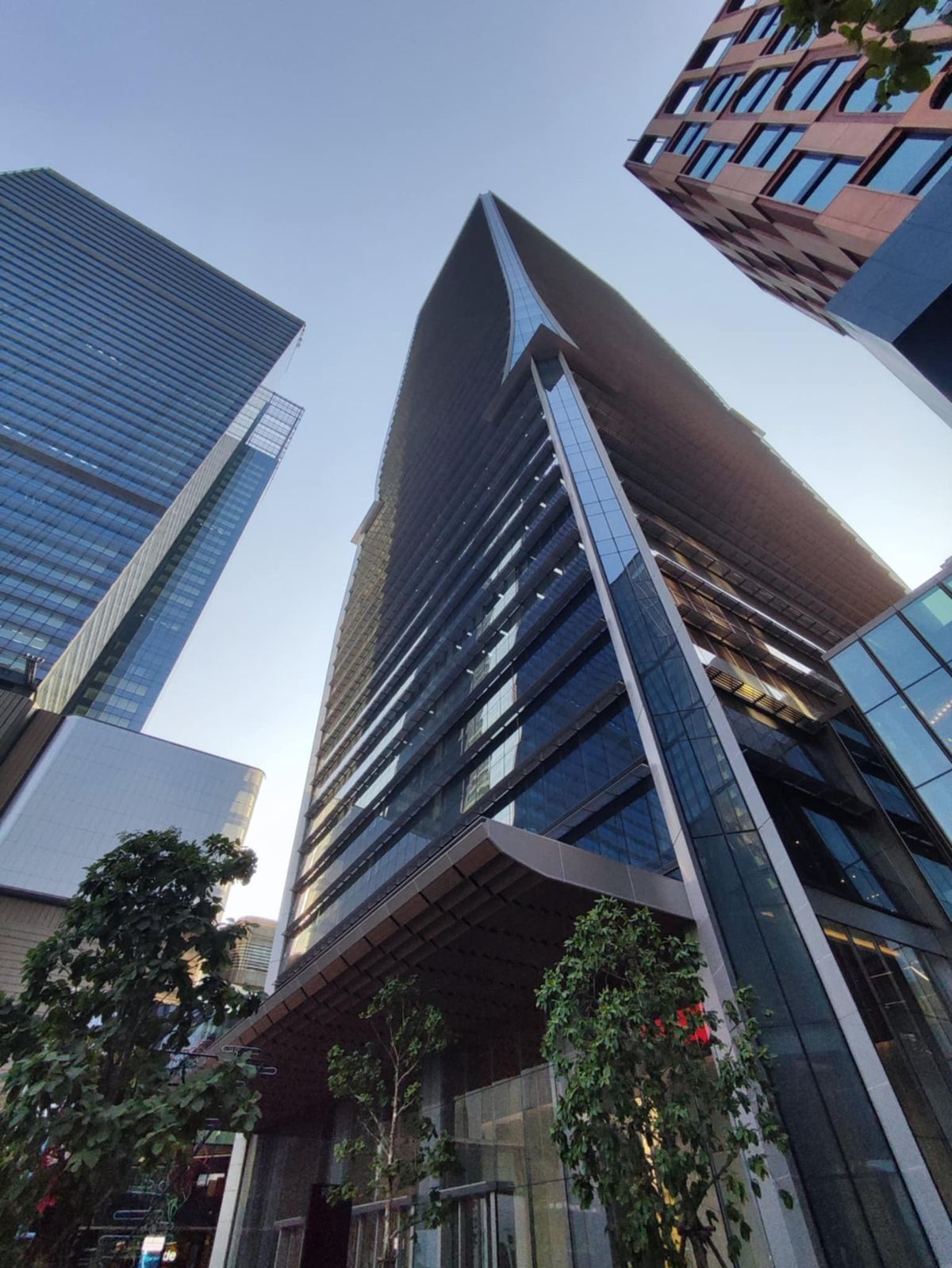 For RentOfficeWitthayu, Chidlom, Langsuan, Ploenchit : Office for rent, Rama 4, Service Office Serviced Office Office, ready -made office area, ready to stay in the building One Bangkok - The Collective One Bangkok 1-50 WorkStations, starting at 15,000 baht, near the MRT subway, Rama 4, Lumpini, Road 
 
