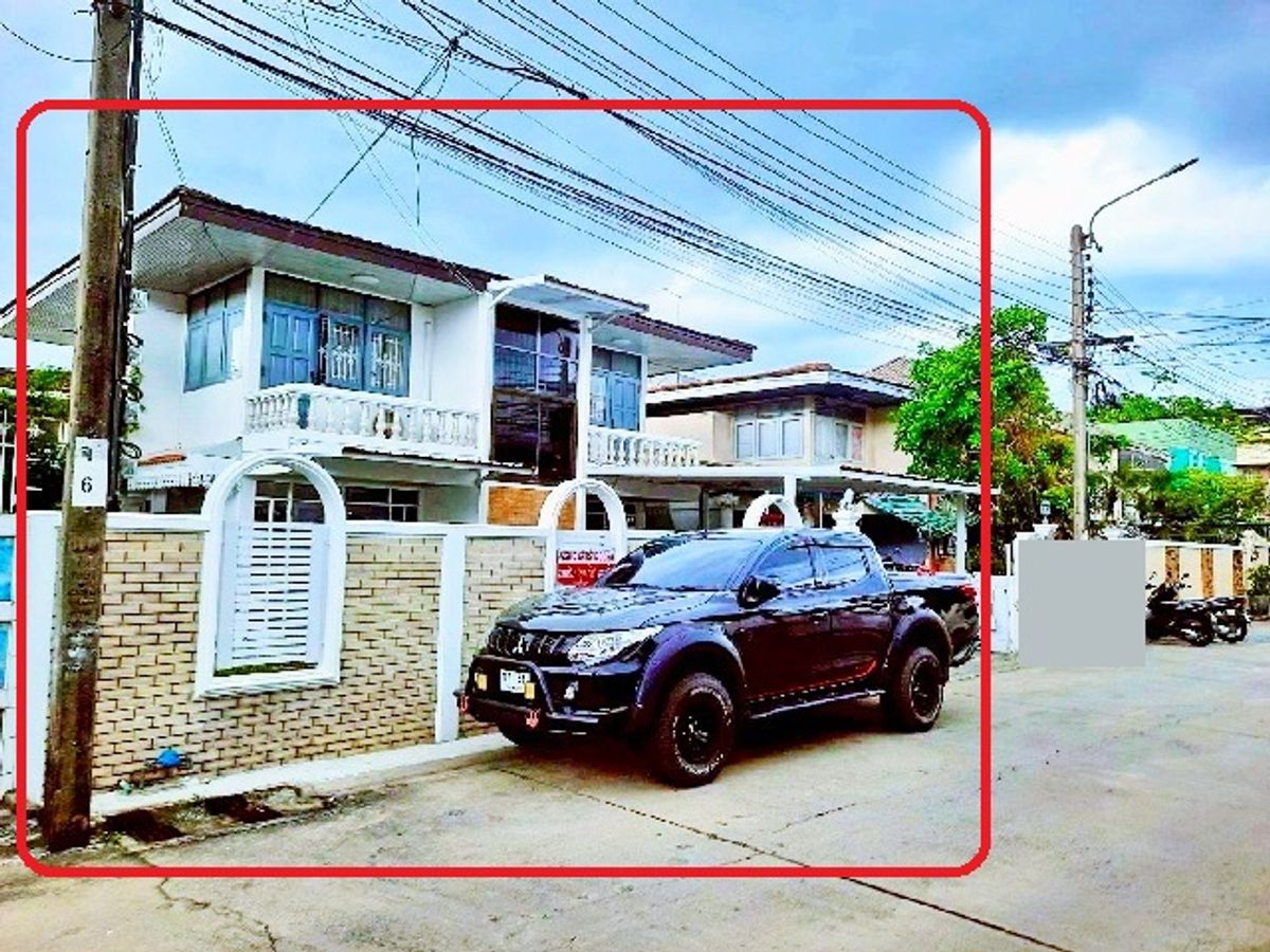 ให้เช่าบ้านเลียบทางด่วนรามอินทรา : รร.นานาชาติสองภาษาลาดพร้าว 900ม.MRT ลาดพร้าว101 700 ม.ให้เช่าคฤหาสน์ 2 ชั้น กว้าง ใหญ่ 70ตร.วา.280ตร.ม. 4นอน เดอะมอลล์ บางกะปิ 1.5 กม.