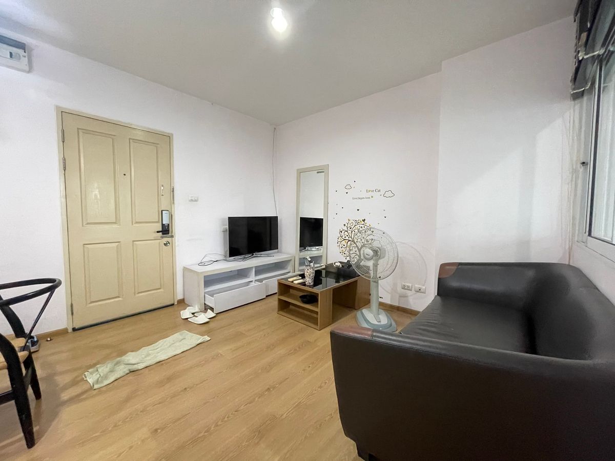 ขายคอนโดลาดพร้าว เซ็นทรัลลาดพร้าว : Sym Vipha Ladprao ขายด่วน 2.55 ล้าน วิวโล่ง ห้องสวย ทำเลดีมาก สอบถามได้เลยครับ