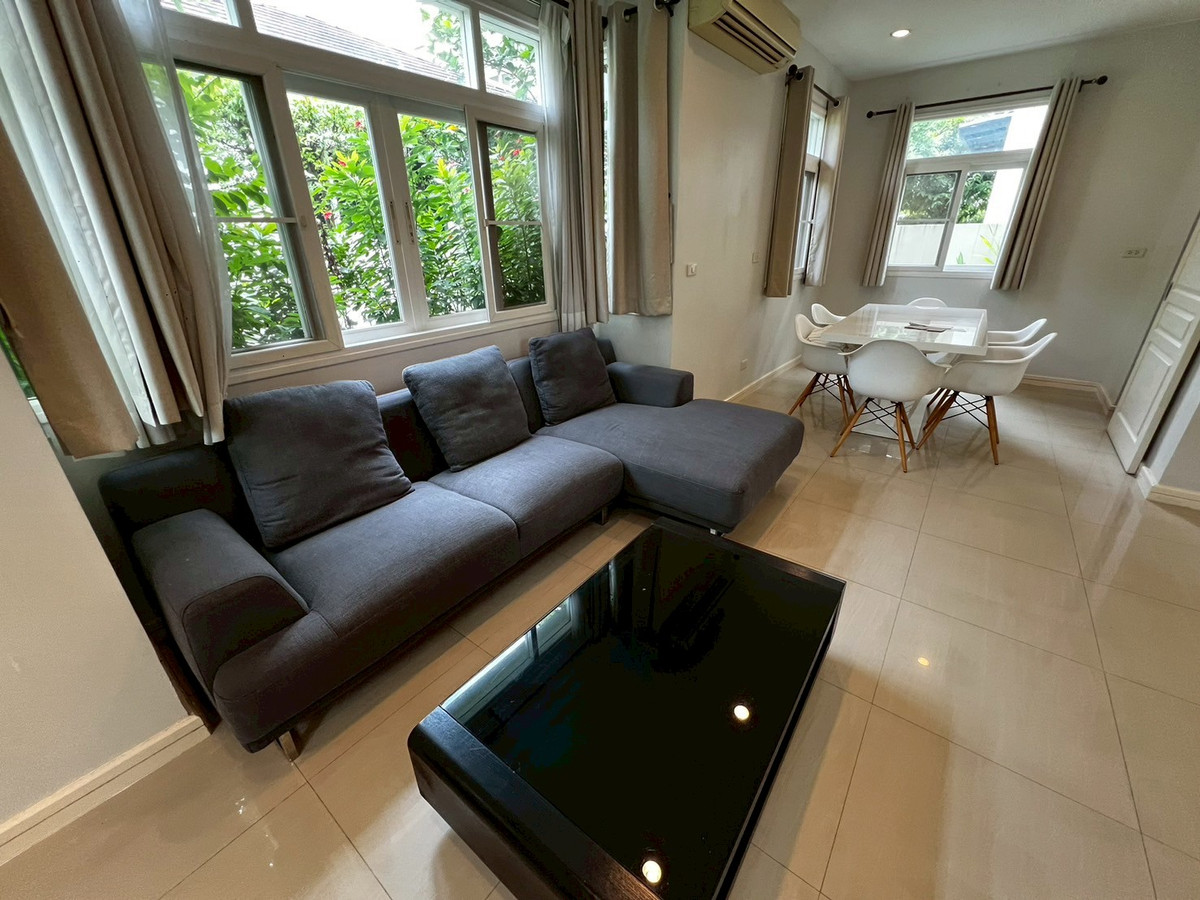 For RentHouseChaengwatana, Muangthong : house, 3 bedrooms, 3 bathrooms, close to HomePro Pakkret, near ISB International School.