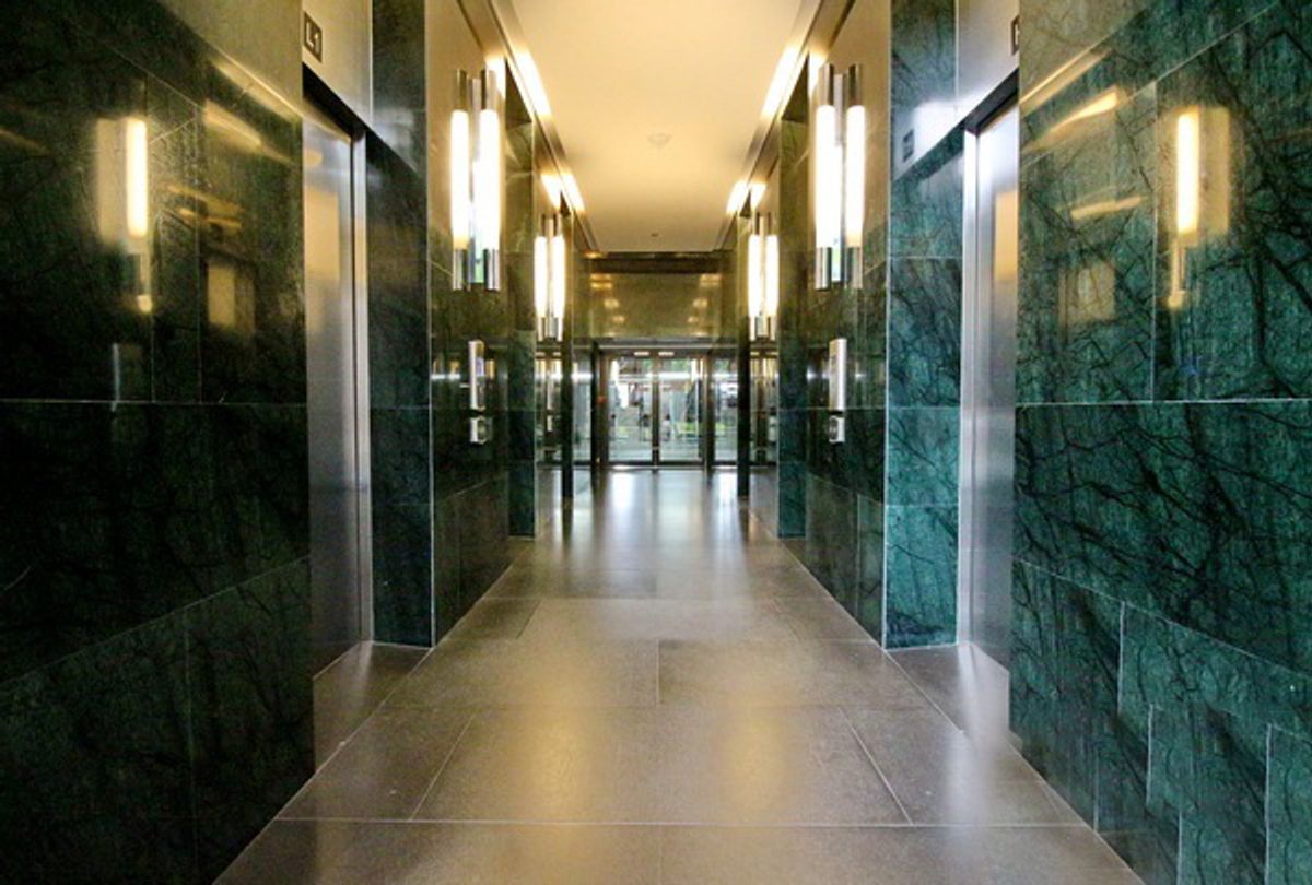 For SaleCondoLadprao, Central Ladprao : The highest in Ladprao, luxury condo 51.9 sqm. Floor 44, the view of all buildings, reserved urgently, Di Issara Ladprao, only 400 meters. To MRT Ladprao, the opportunity of the year, investment today for value tomorrow! Rare Unit Gold location is lower t