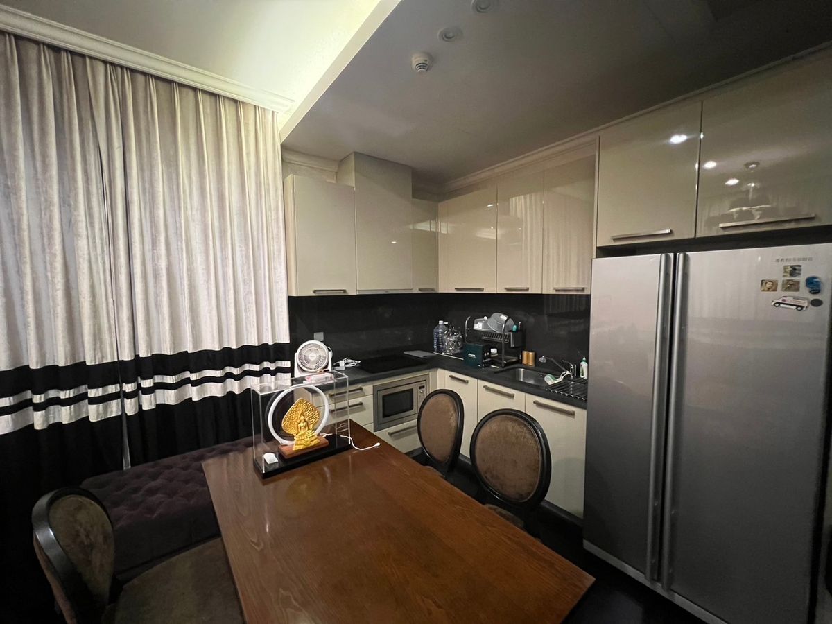 For RentCondoSukhumvit, Asoke, Thonglor : Quatttro by Sansiri / Luxury Condo near BTS Thonglor Marche / 2 bedrooms 84 sq.m. Call 0937890899