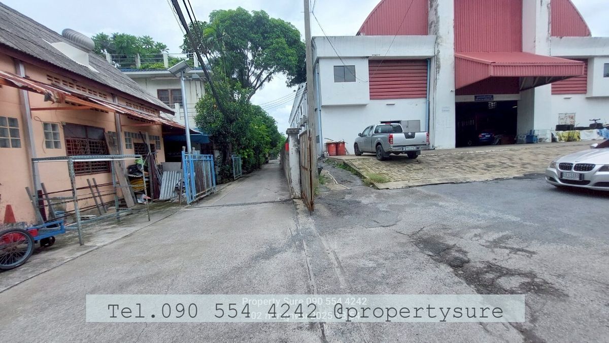 ขายโกดังพระราม 2 บางขุนเทียน : ด่วน !! ขาย - ให้เช่าอู่ซ่อมรถพร้อมอุปกรณ์  #ถนนพระราม2 เยื้องเซ็นทรัล พระราม 2 ที่ดิน 1-2-67 ไร่ (667 ตรว.) ซอยกว้าง 10 ม. (รถใหญ่เข้าได้) ห่างถนนพระราม2 เพียง 10 ม. เลี้ยวเข้าซอยถึงอู่ทันที