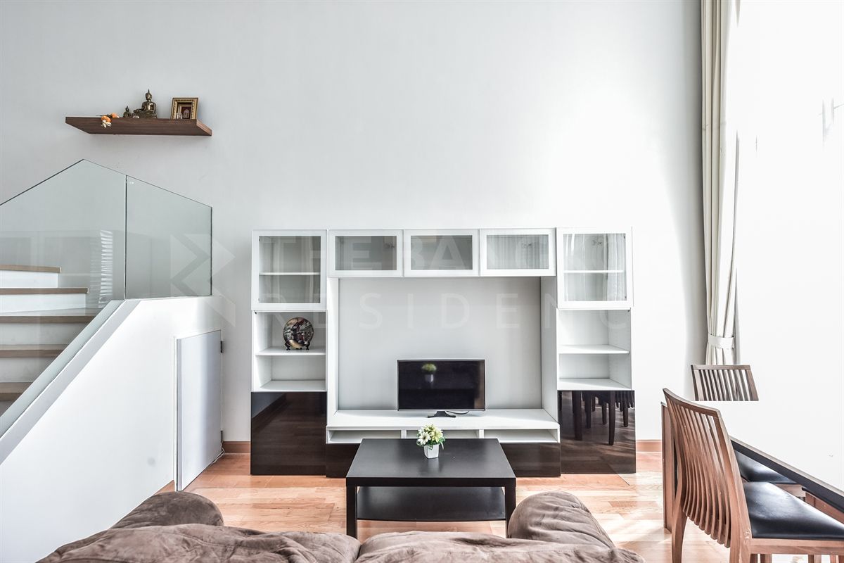 ให้เช่าคอนโดราชเทวี พญาไท : ให้เช่าด่วนห้องสวยมาก Villa Rachathewi 1B2B Duplex 30K/Month เท่านั้น By Aumi