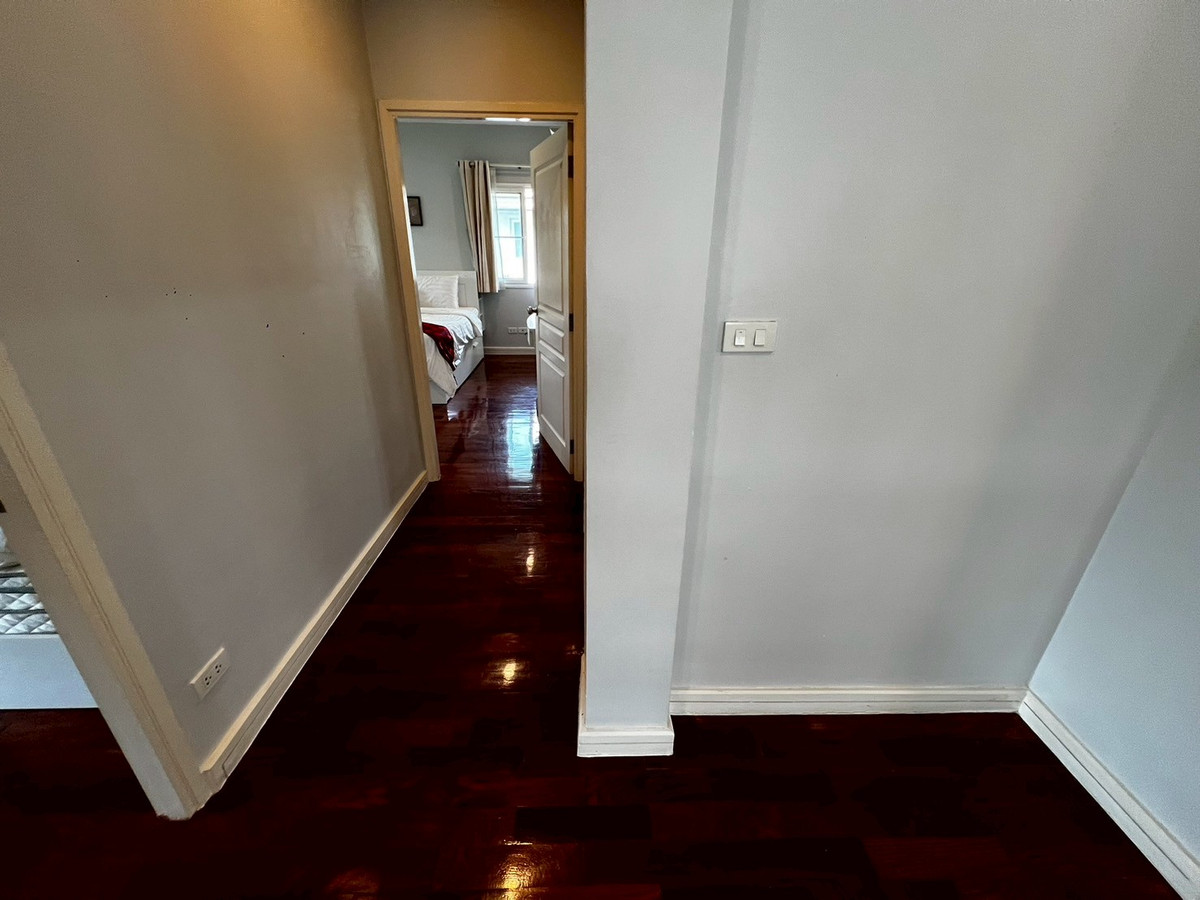 For RentHouseChaengwatana, Muangthong : house, 3 bedrooms, 3 bathrooms, close to HomePro Pakkret, near ISB International School.