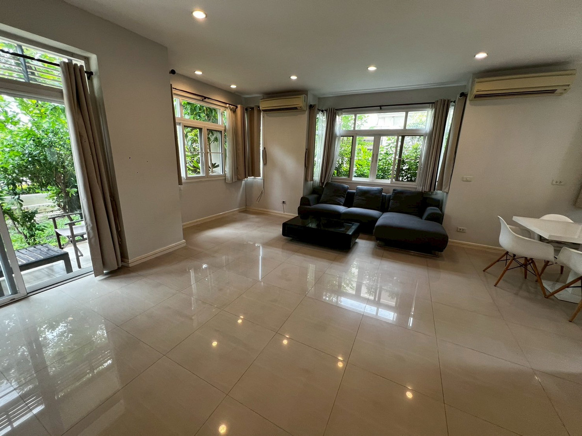 For RentHouseChaengwatana, Muangthong : house, 3 bedrooms, 3 bathrooms, close to HomePro Pakkret, near ISB International School.