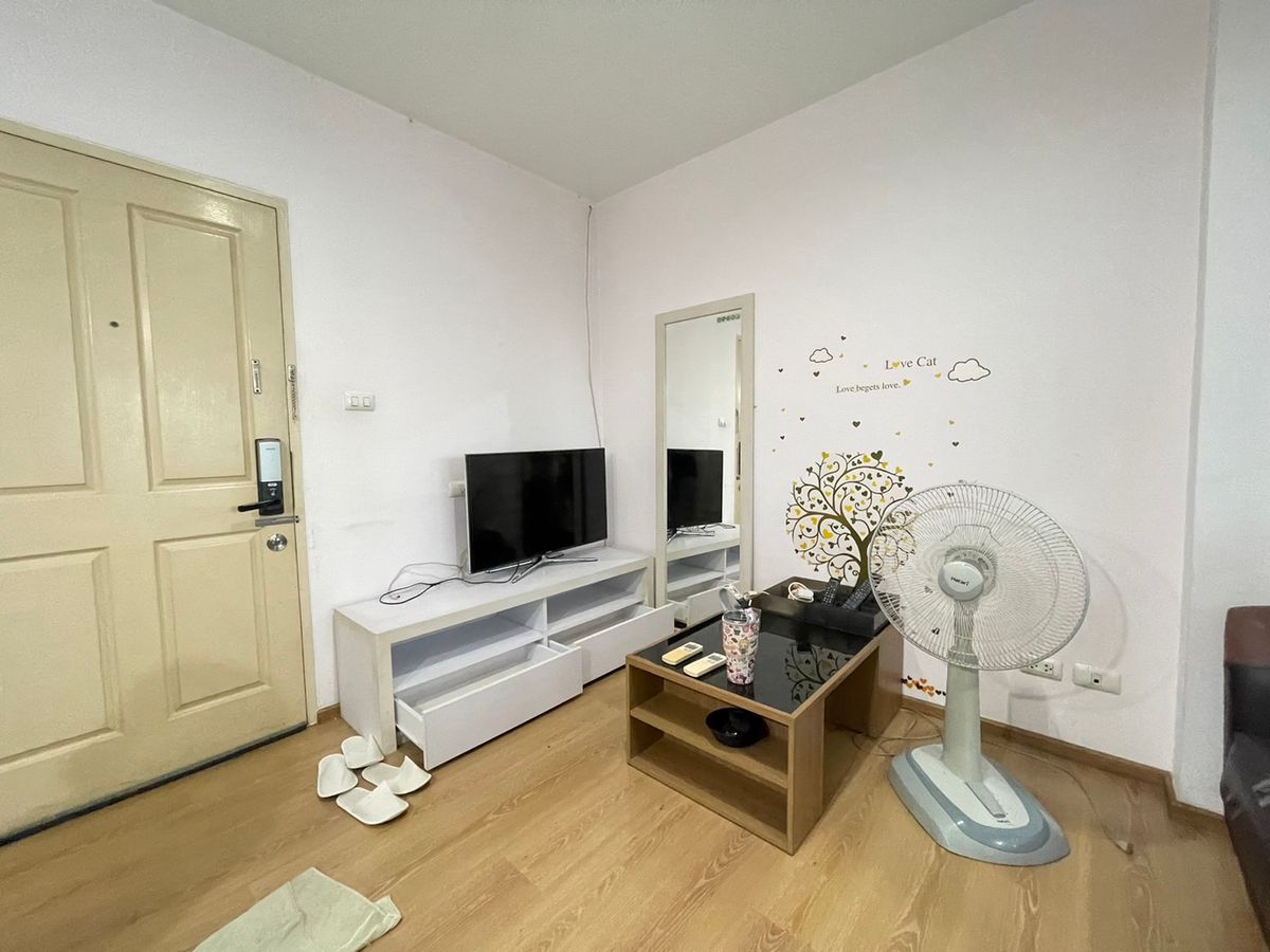 ขายคอนโดลาดพร้าว เซ็นทรัลลาดพร้าว : Sym Vipha Ladprao ขายด่วน 2.55 ล้าน วิวโล่ง ห้องสวย ทำเลดีมาก สอบถามได้เลยครับ