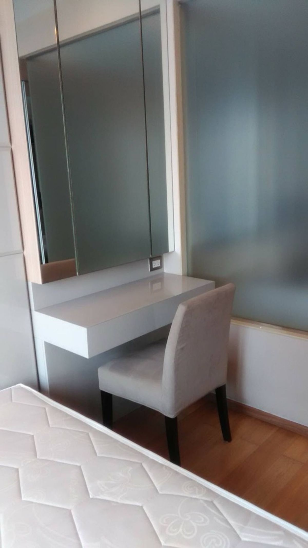 คอนโดสาทร นราธิวาส : FOR RENT AND SALE THE ADDRESS ASOKE 