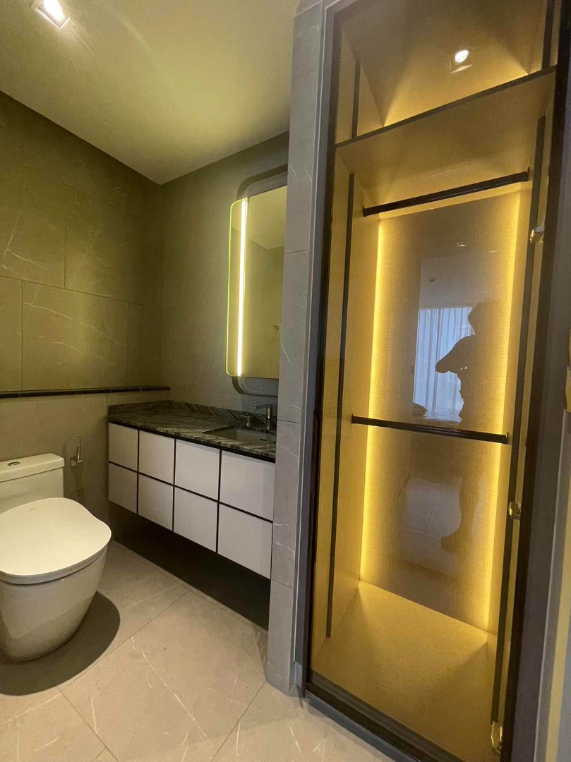 ให้เช่าคอนโดสุขุมวิท อโศก ทองหล่อ : 🔥ให้เช่าด่วน🔥คอนโด The Reserve61 Hideaway ใกล้ Bts เอกมัย ใกล้ห้างดองกิ มอลล์ /  เฟอร์นิเจอร์ครบ พร้อมเข้าอยู่ (รับชาวต่างชาติ)