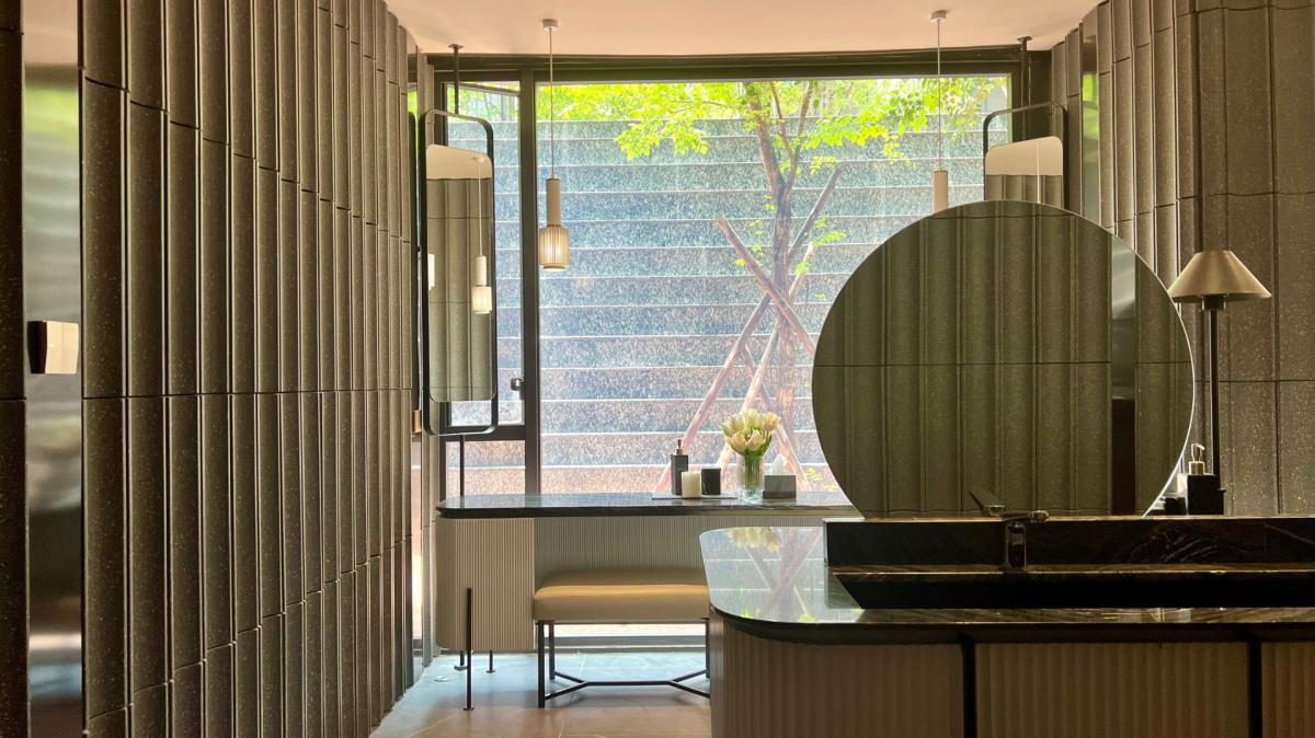 ให้เช่าคอนโดสุขุมวิท อโศก ทองหล่อ : 🔥ให้เช่าด่วน🔥คอนโด The Reserve61 Hideaway ใกล้ Bts เอกมัย ใกล้ห้างดองกิ มอลล์ /  เฟอร์นิเจอร์ครบ พร้อมเข้าอยู่ (รับชาวต่างชาติ)