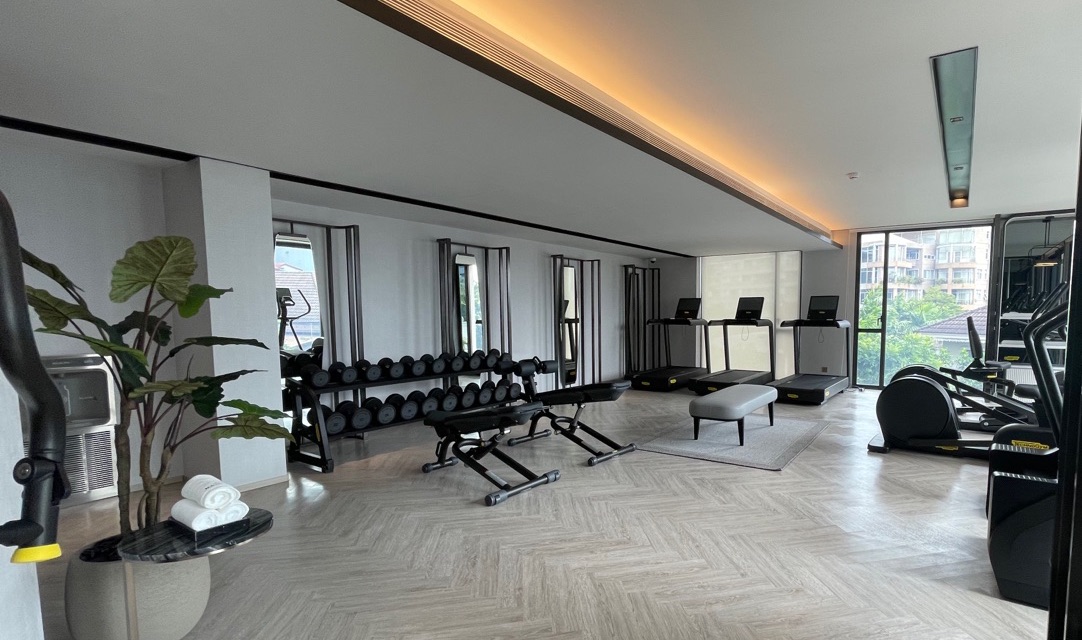 ให้เช่าคอนโดสุขุมวิท อโศก ทองหล่อ : 🔥ให้เช่าด่วน🔥คอนโด The Reserve61 Hideaway ใกล้ Bts เอกมัย ใกล้ห้างดองกิ มอลล์ /  เฟอร์นิเจอร์ครบ พร้อมเข้าอยู่ (รับชาวต่างชาติ)