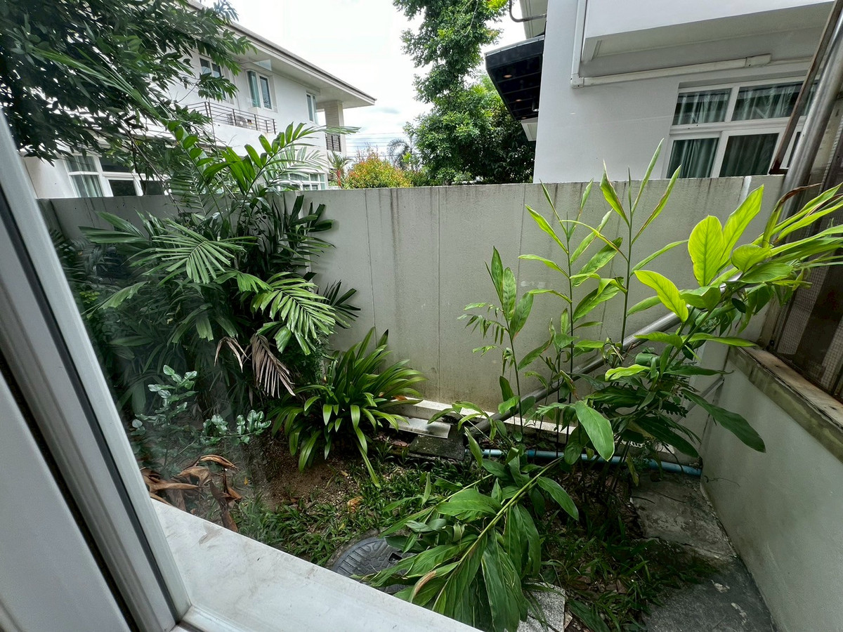 For RentHouseChaengwatana, Muangthong : house, 3 bedrooms, 3 bathrooms, close to HomePro Pakkret, near ISB International School.