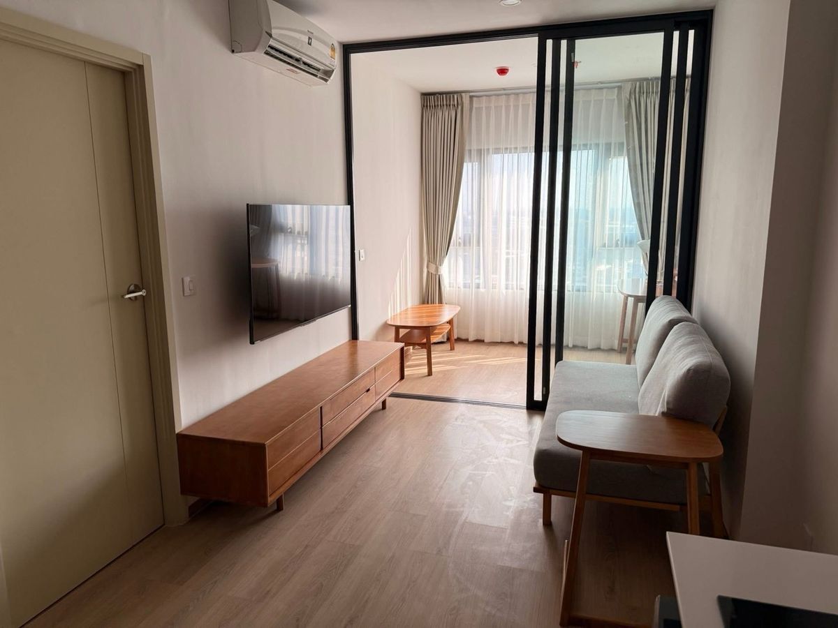 ให้เช่าคอนโดคลองเตย กล้วยน้ำไท : For rent Life  Rama 4-Asoke (RC034)