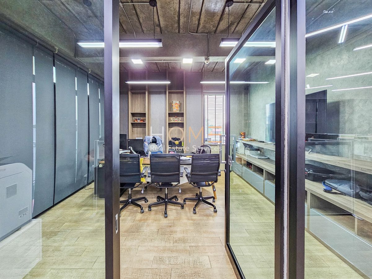 ขายสำนักงานนวมินทร์ รามอินทรา : อาคารสำนักงาน สุขาภิบาล 5 ซอย 22 / 4 ชั้น (ขาย), Office Building Sukhaphiban 5 Soi 22 / 4-storey (FOR SALE) TAN501